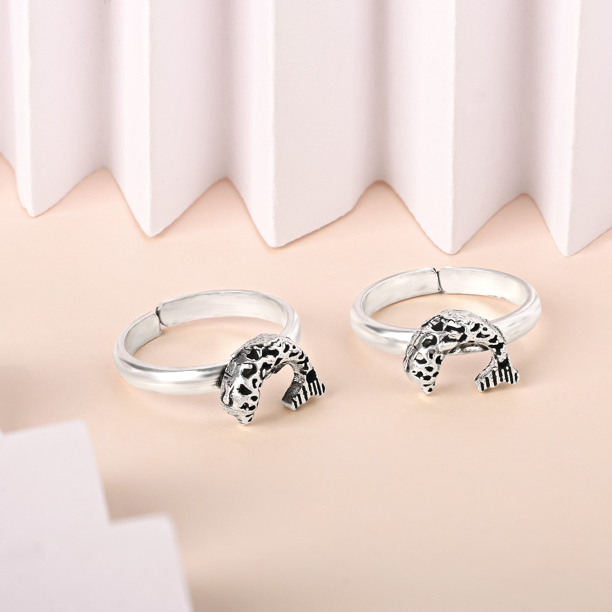 Fish Motif Toe Ring