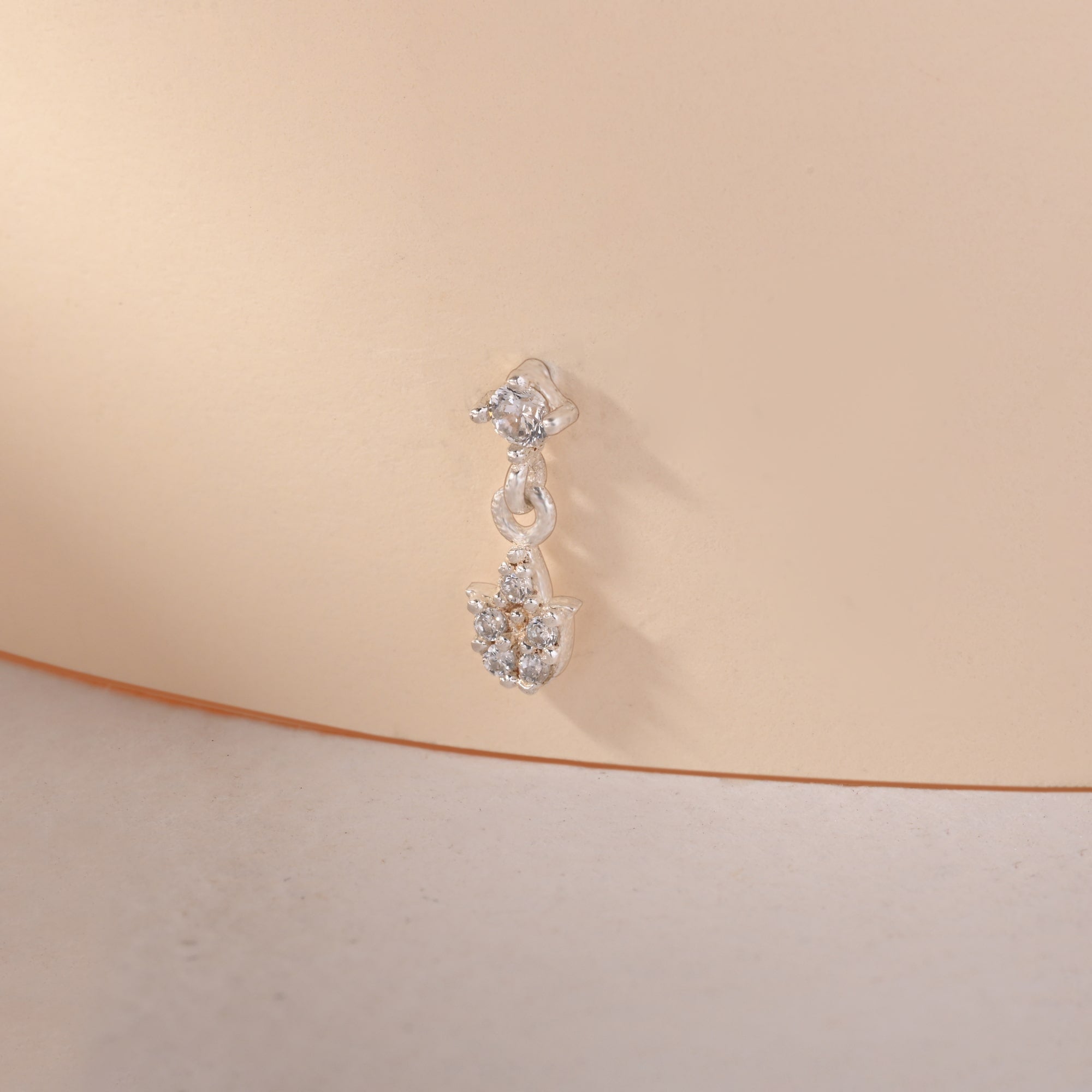 Drop Stone Nose pin