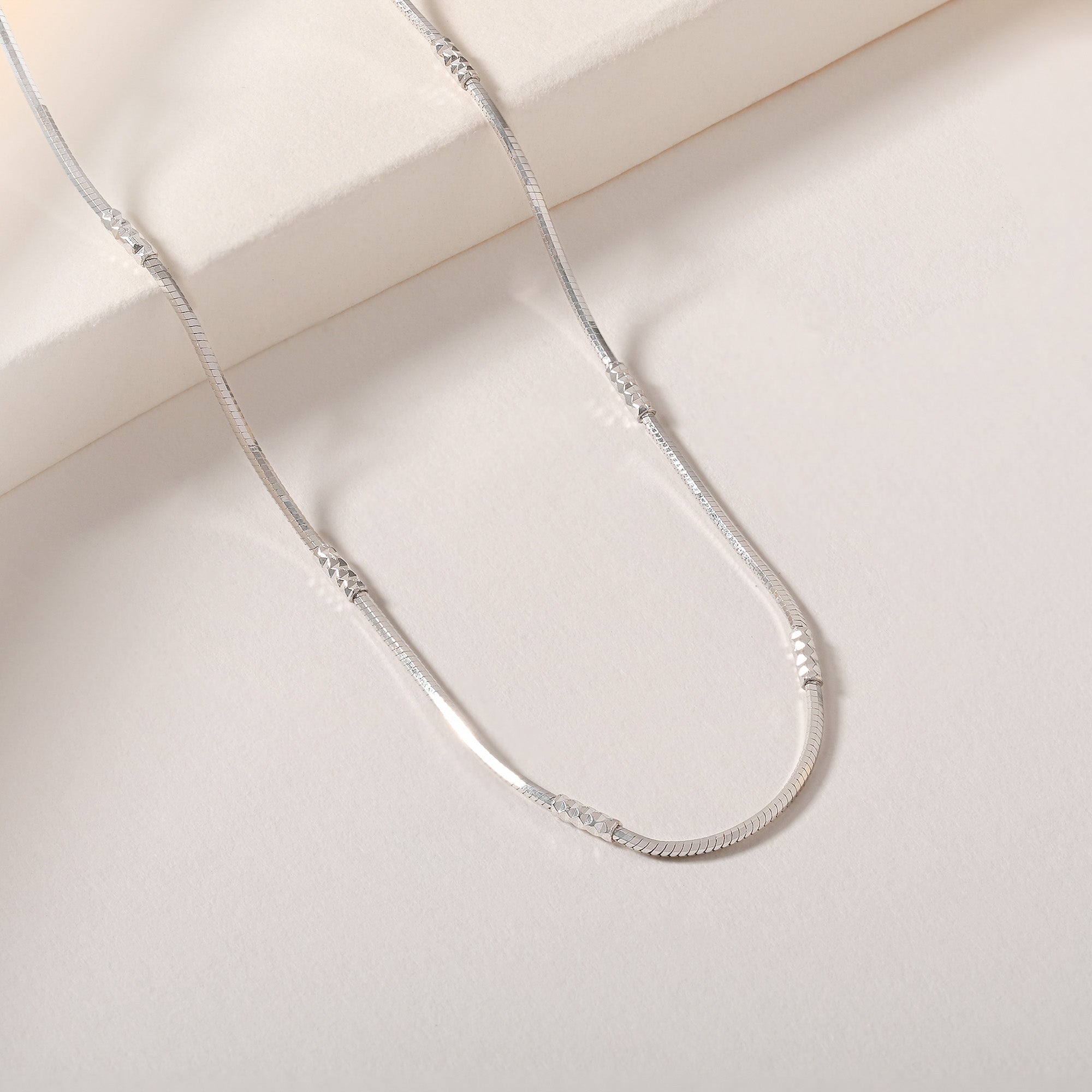 Sleek Chain