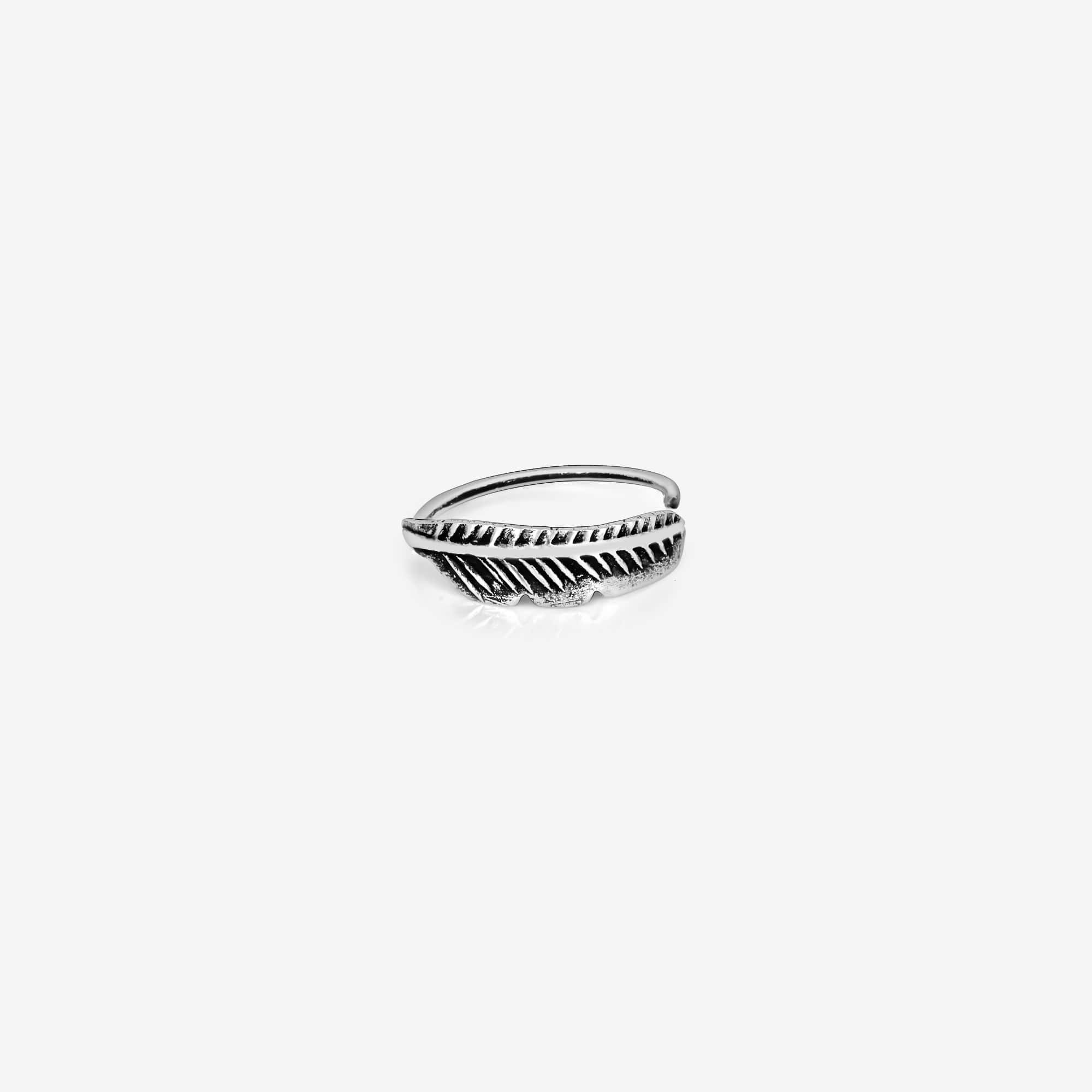 Oxidized Leaf Nose Ring