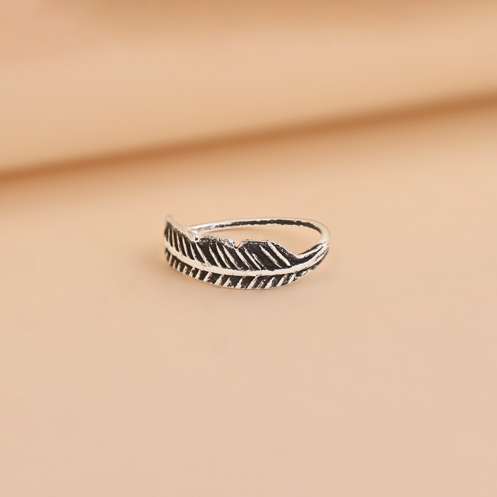 Oxidized Leaf Nose Ring