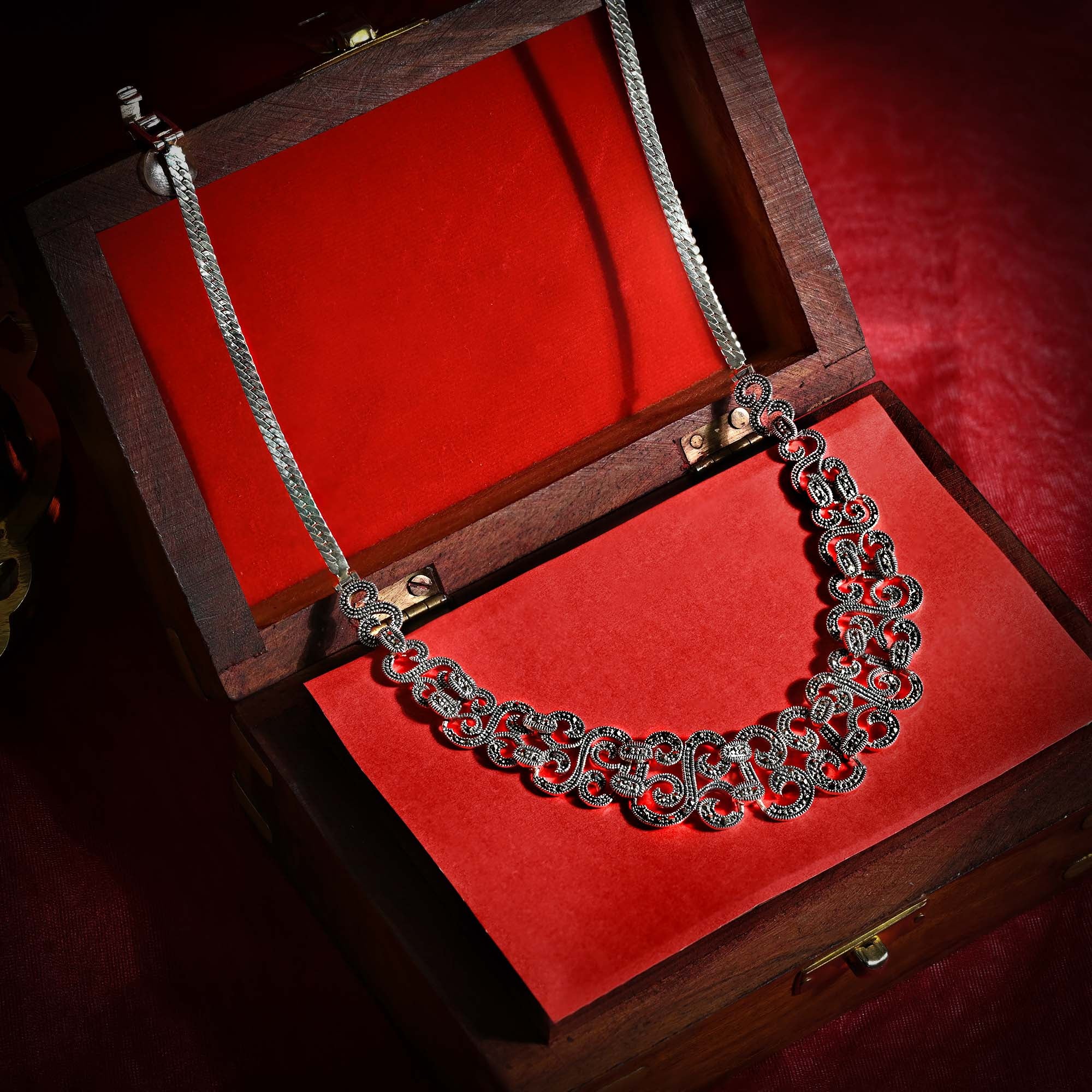 Heritage Vine Silver Necklace
