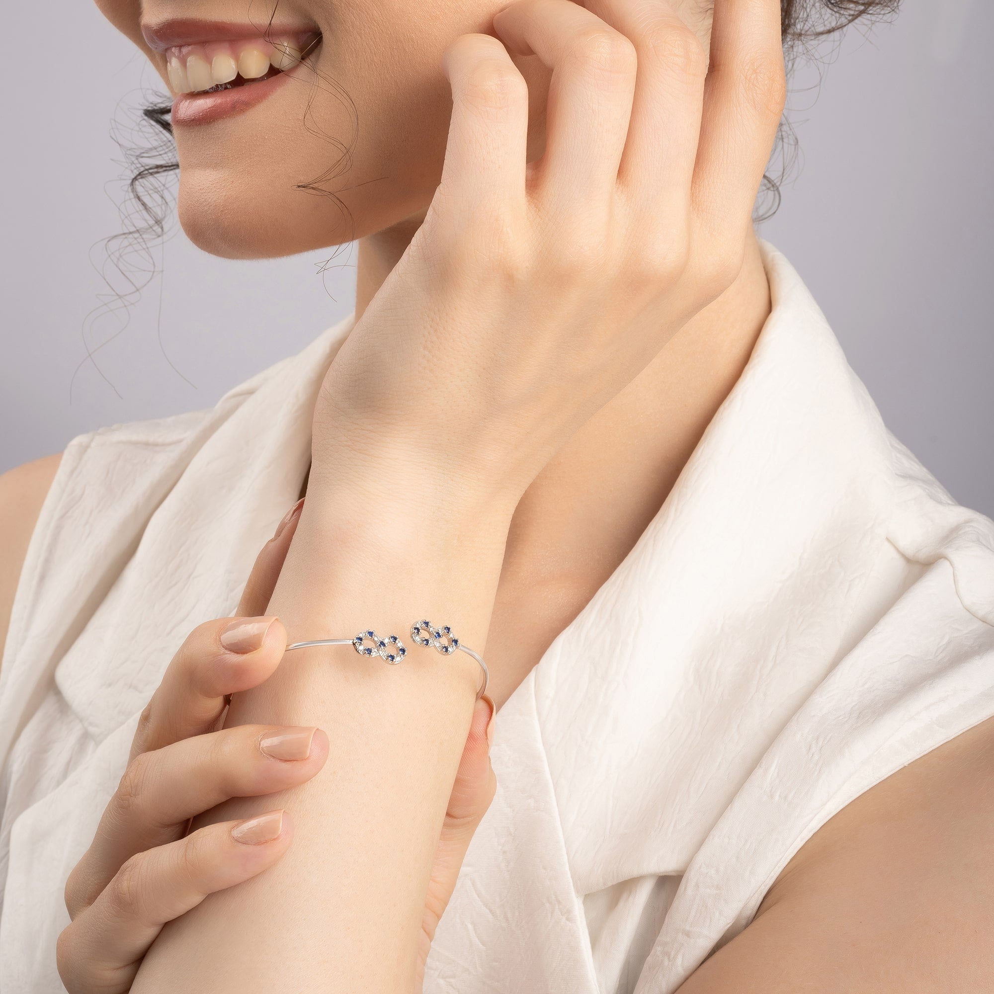 Infinity Charm kada