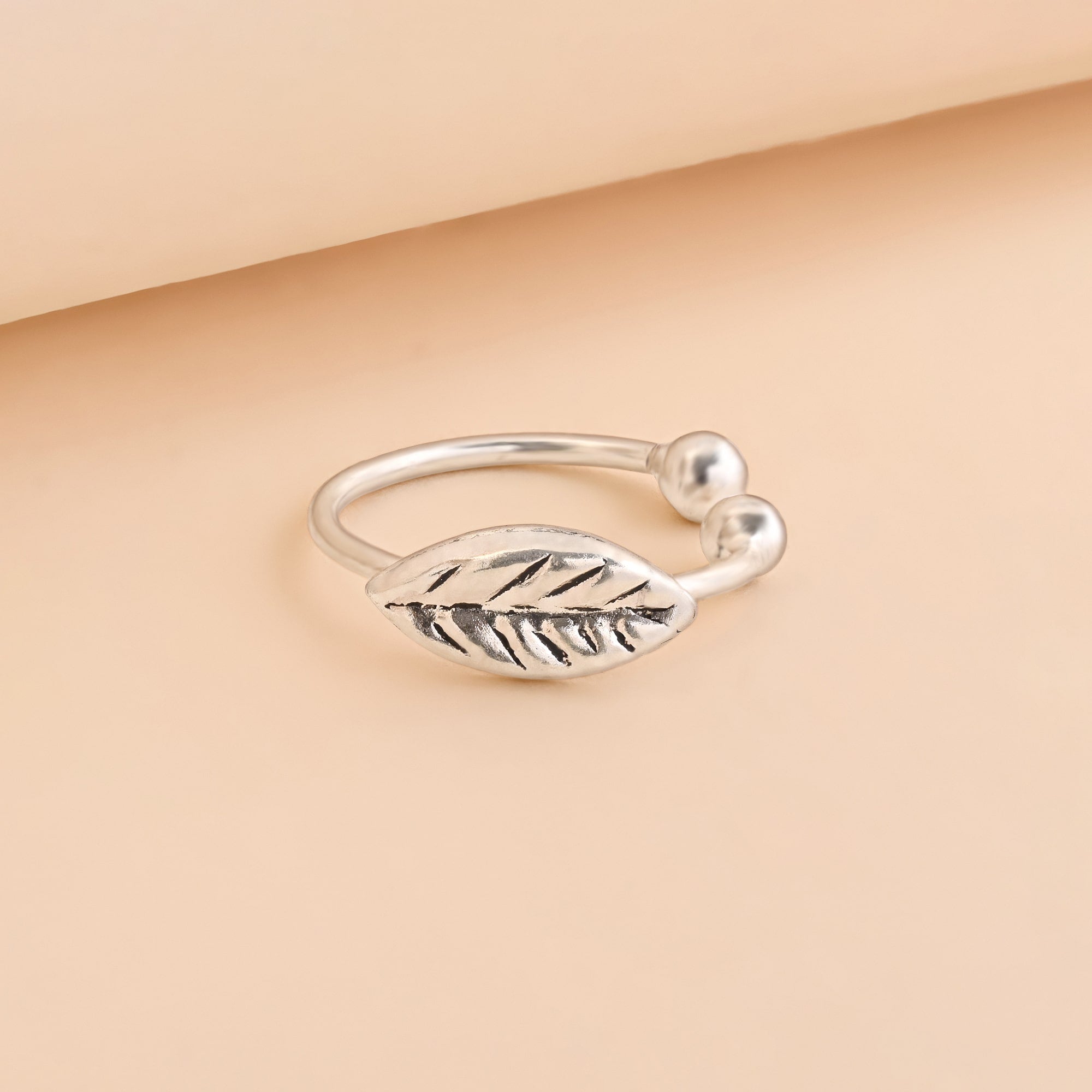 Leaf Motif Bead Nose Ring