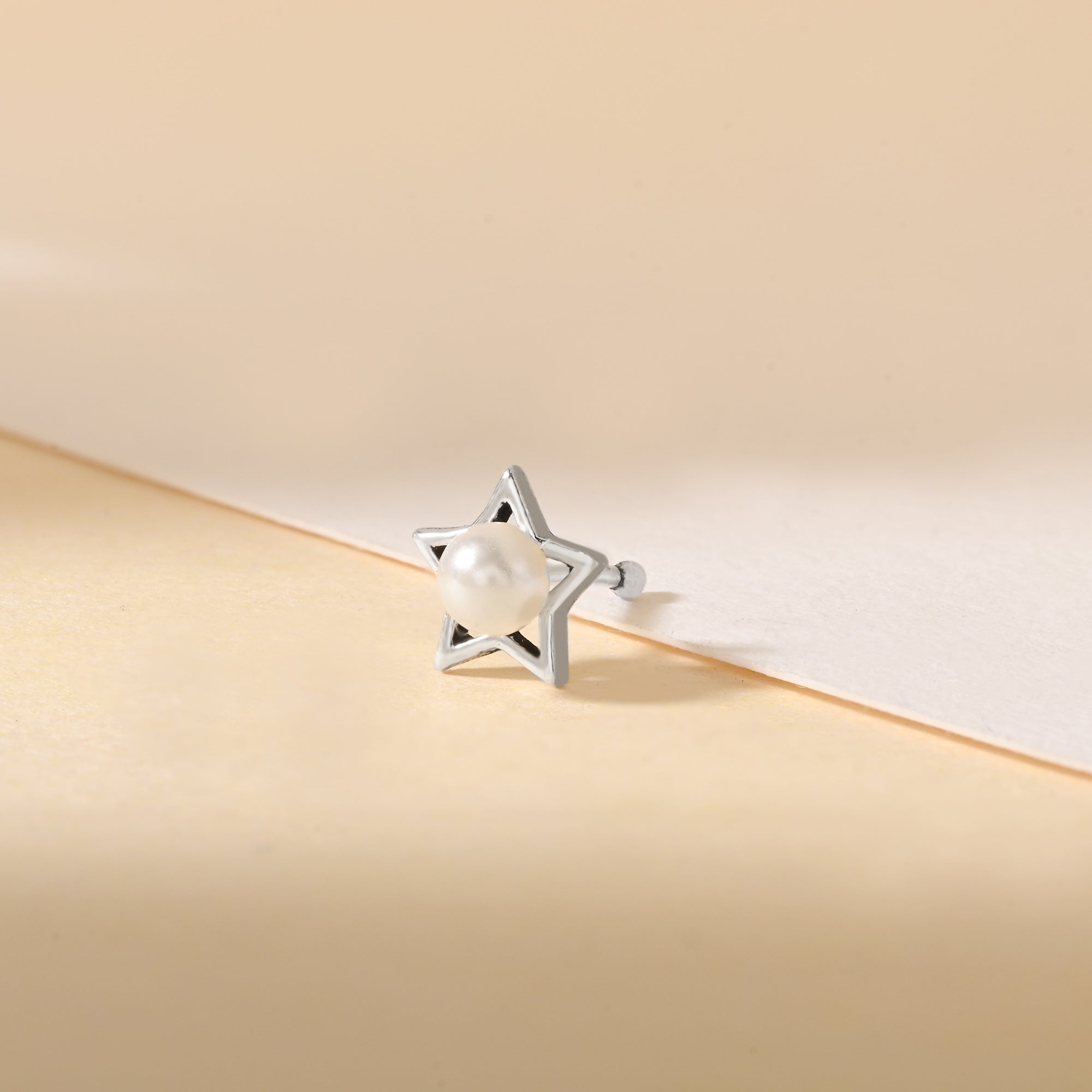 Starry Pearl Spark Nose Pin