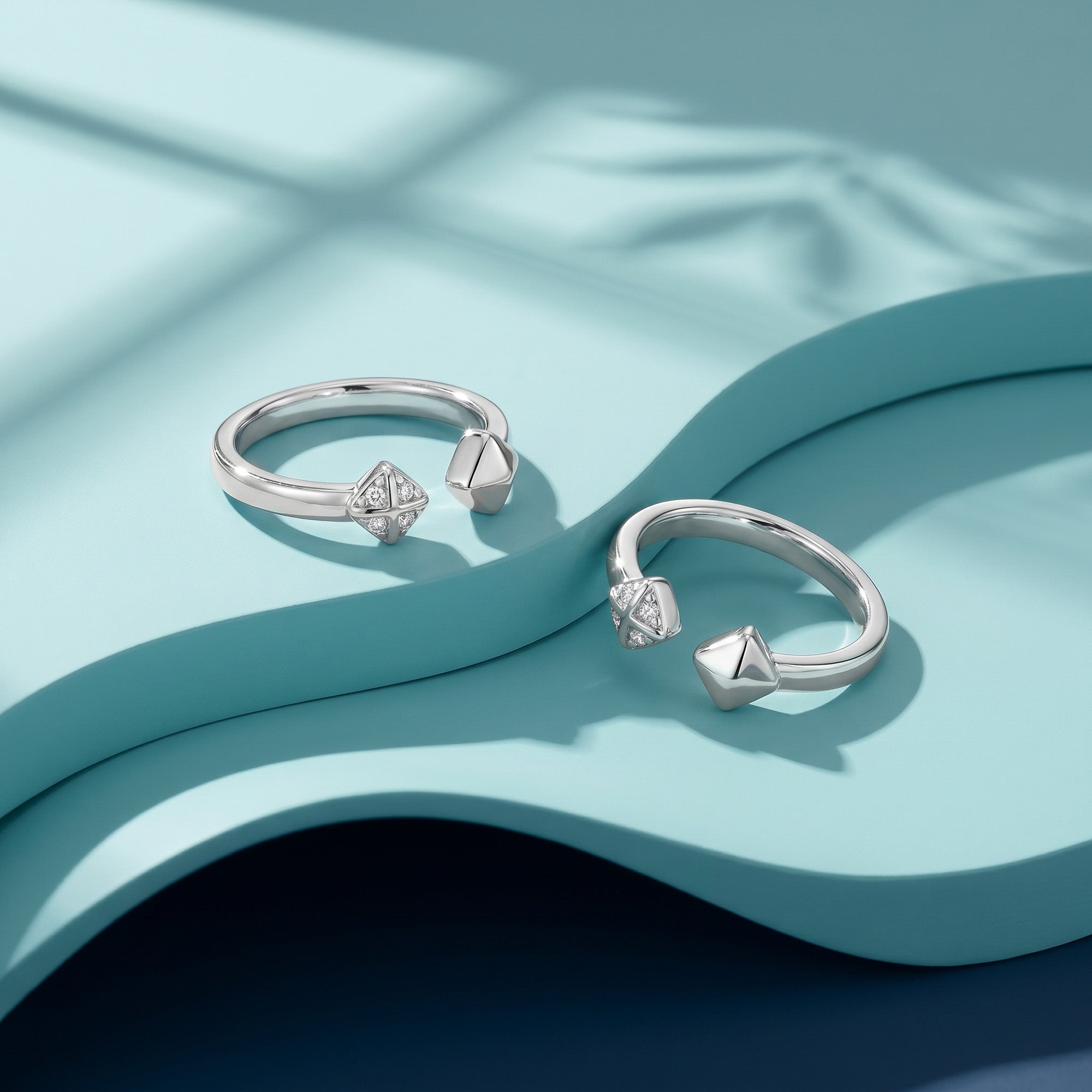 Twin Floral Cluster Open Toe Ring