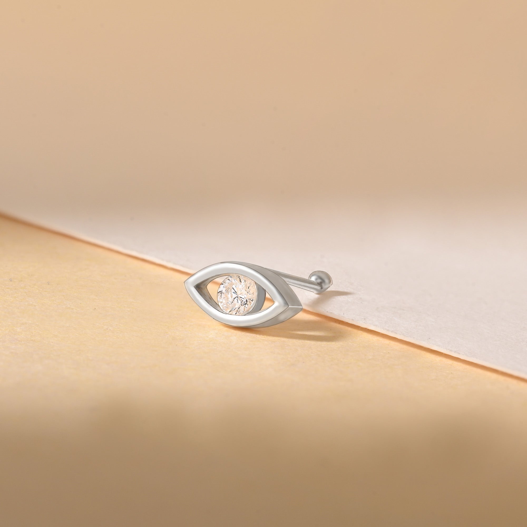 Gleaming Eye Nose Pin