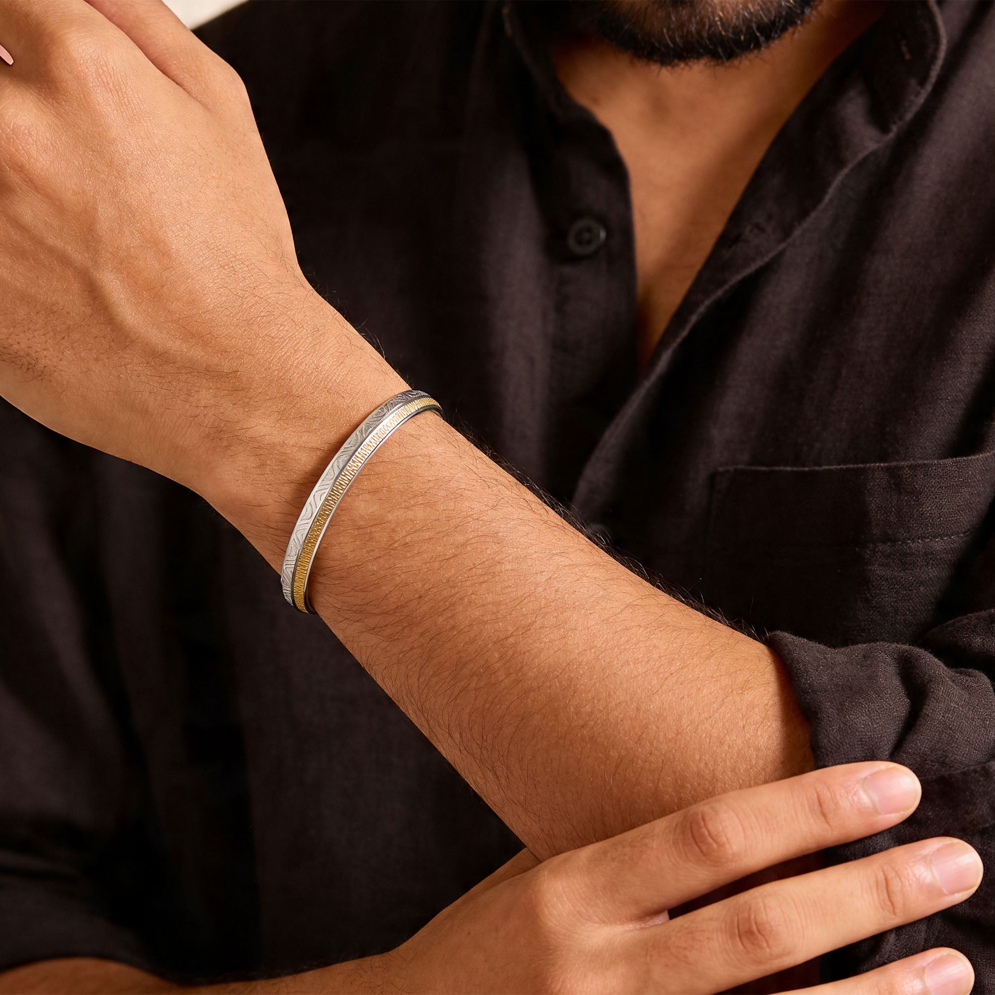 Dual-Tone Wave Pattern Kada