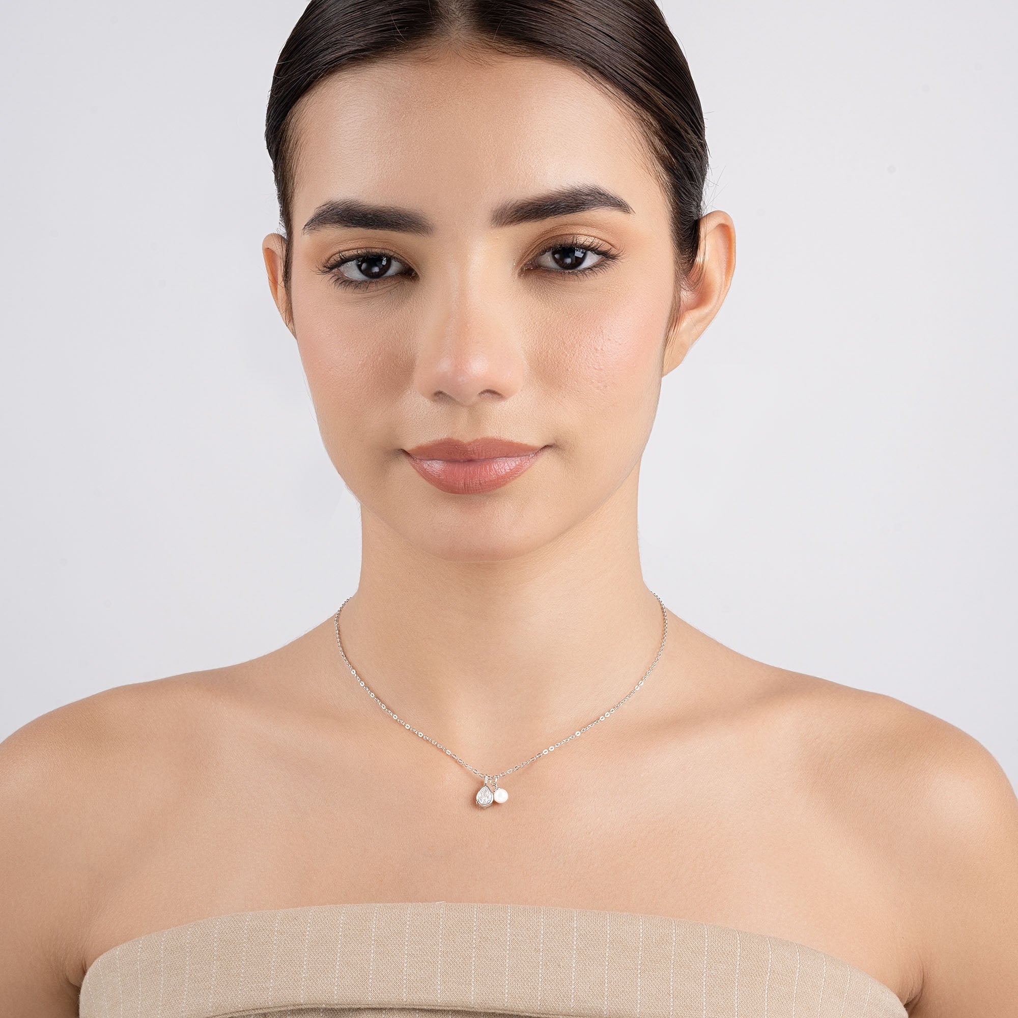 Teardrop Pearl Charm Chain