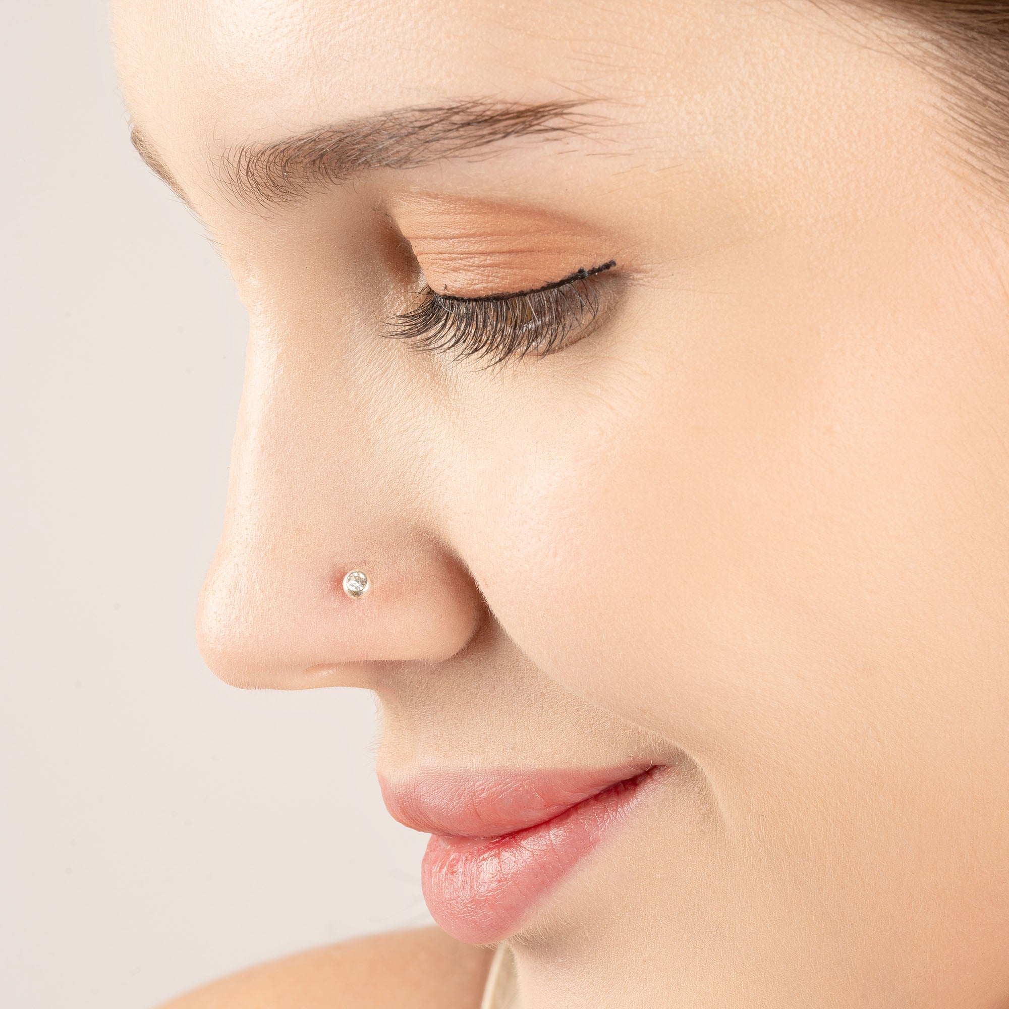 Dome Glow Nose Pin