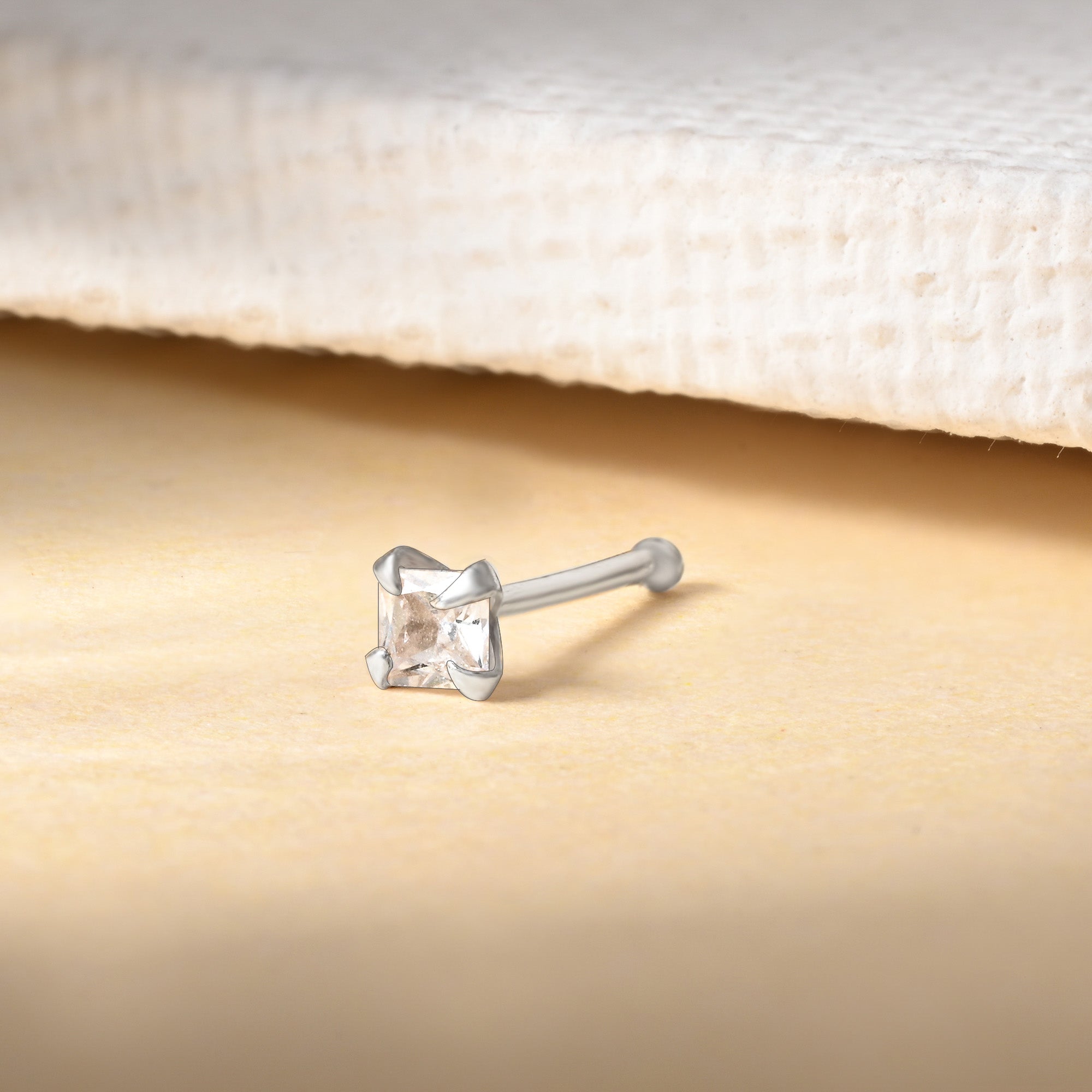 Twinkle Dot Nose Pin