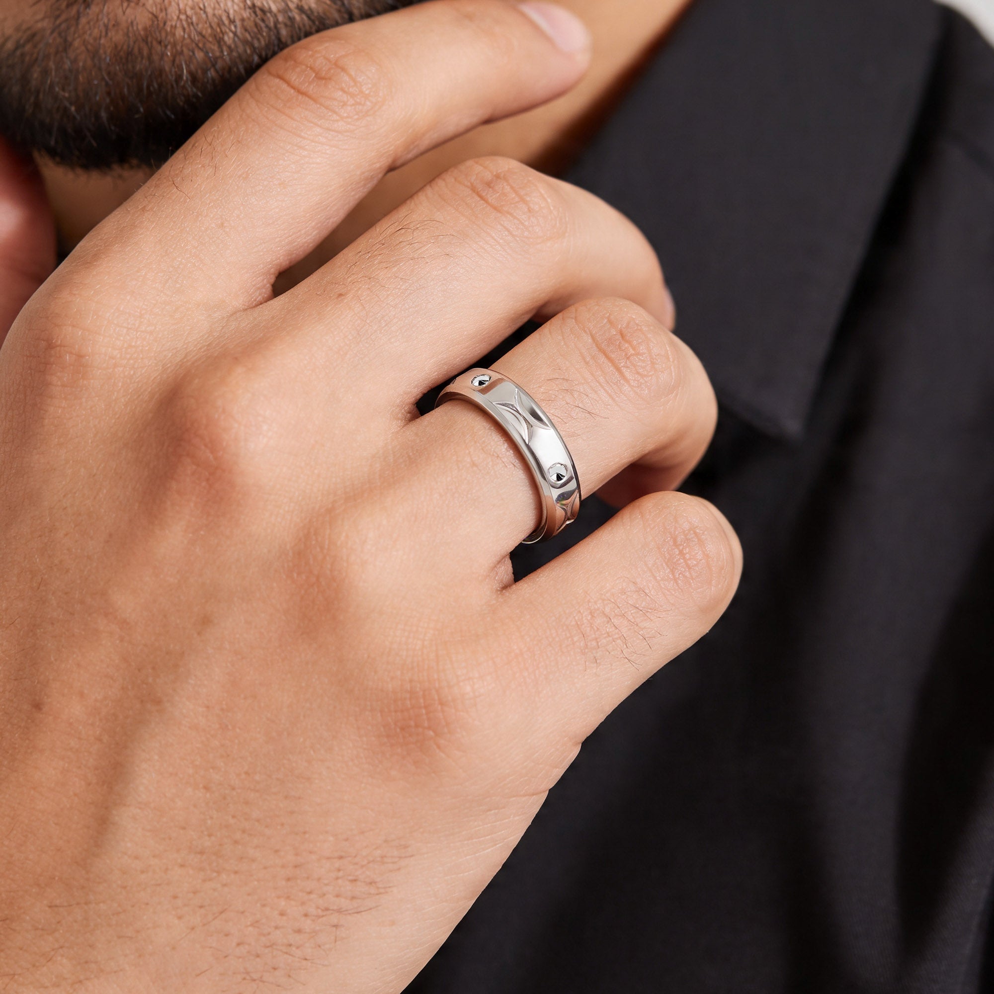 Hourglass Carved Ring