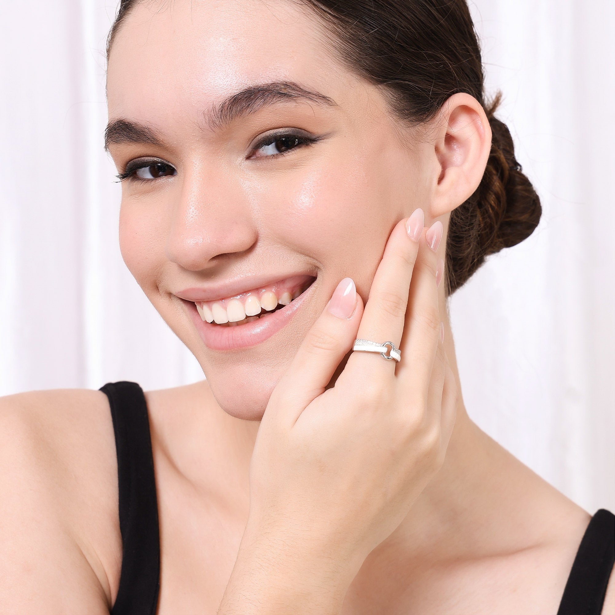 Ladies Silver Ring