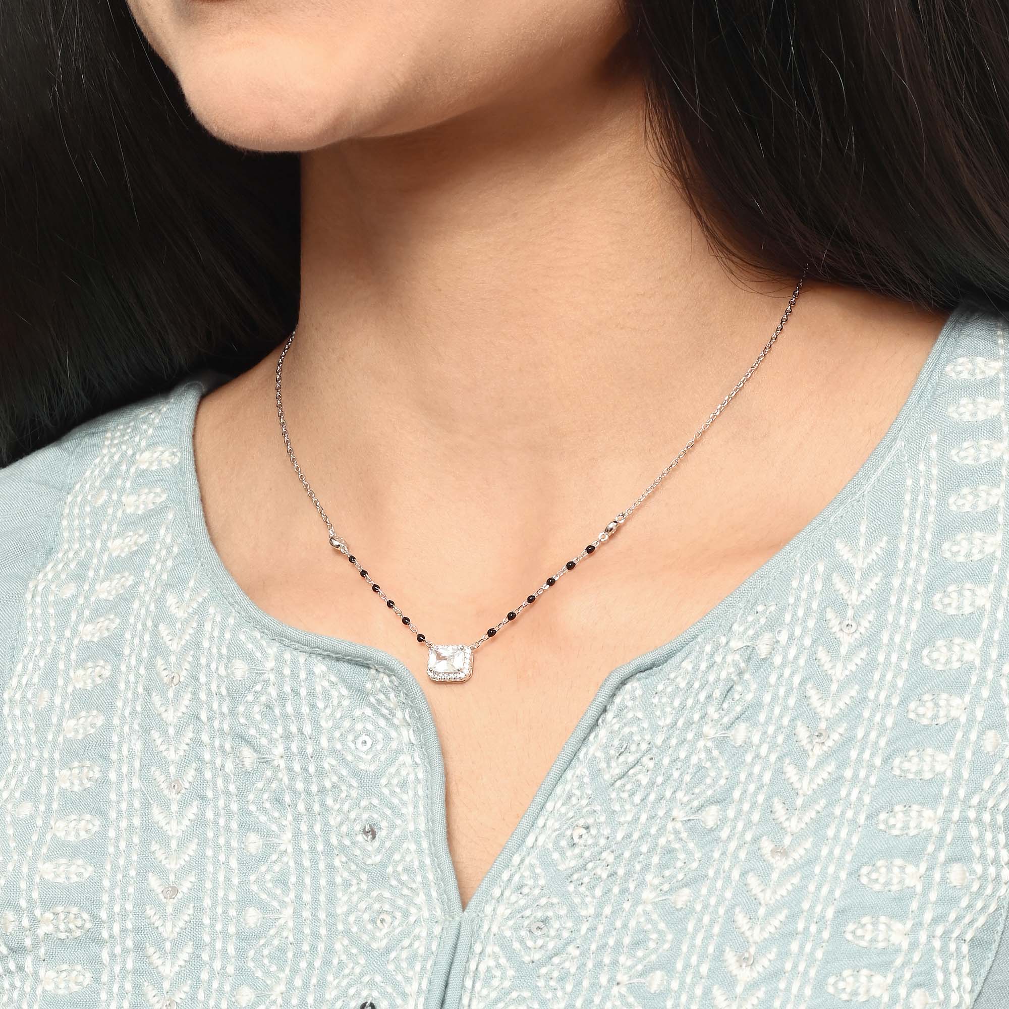 Minimal Square Halo Mangalsutra