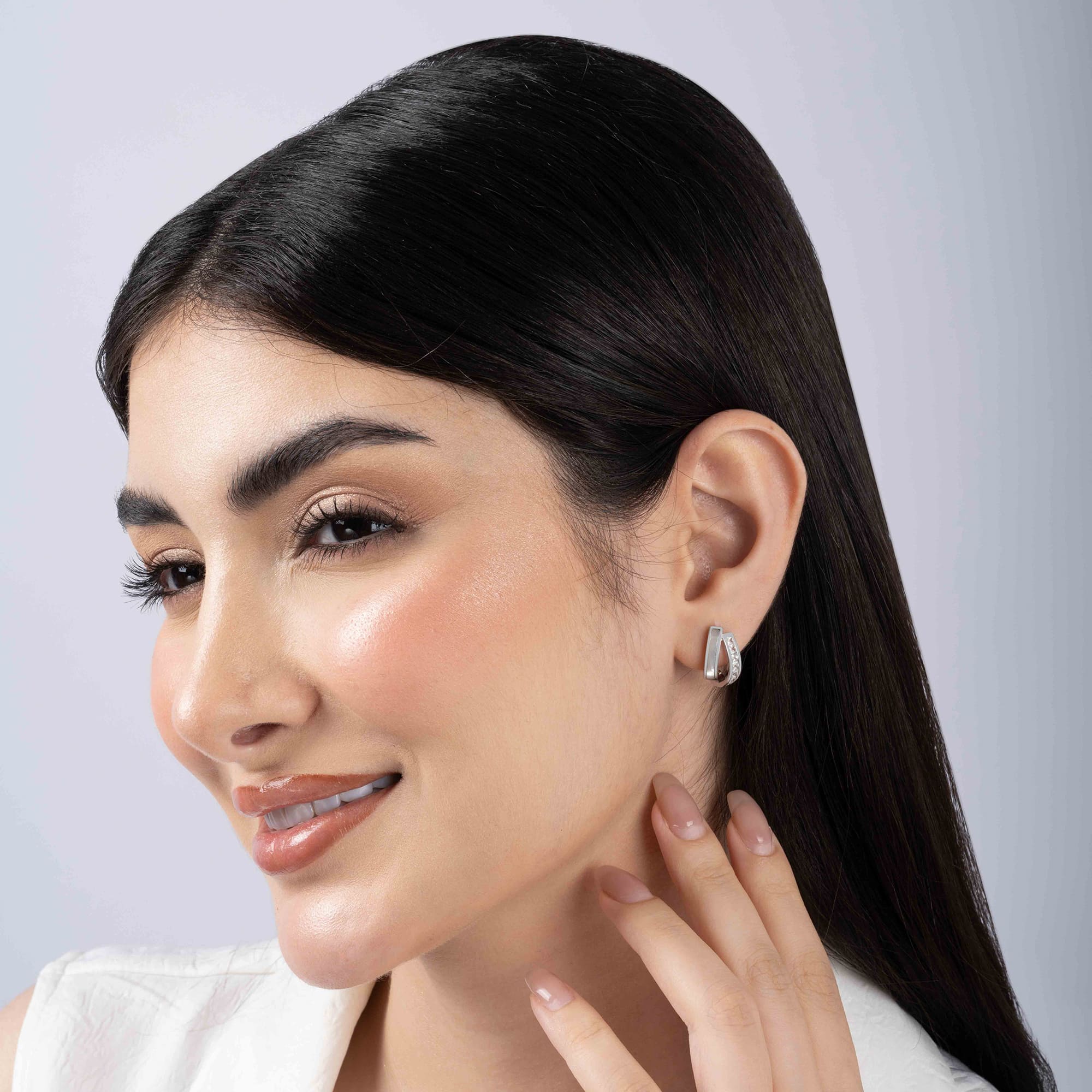 Interlinking Curve Silver Studs