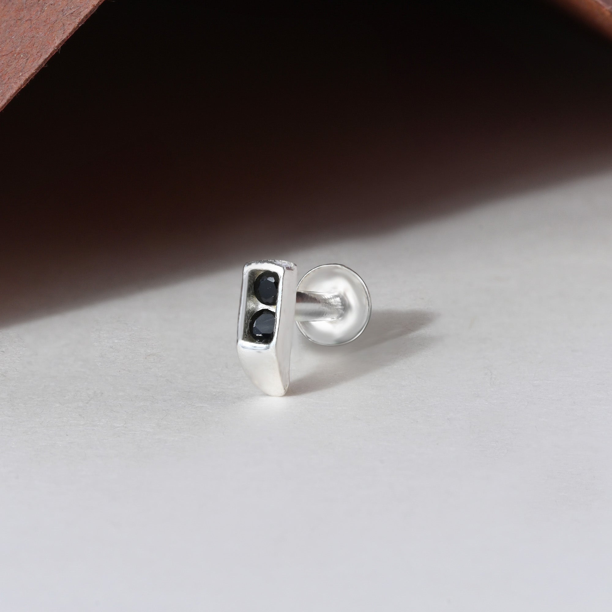 Classic Bar Silver Nose Pin