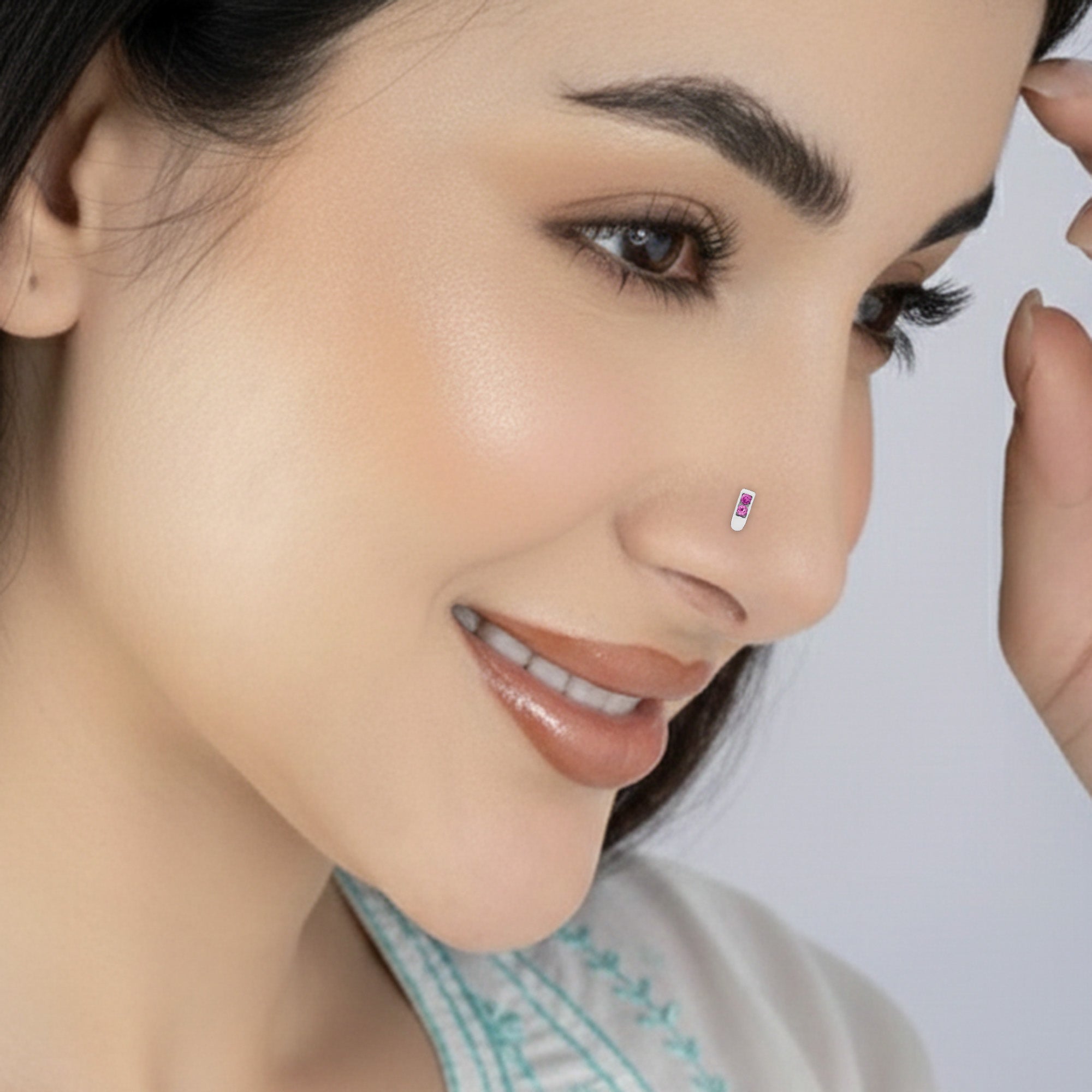 Classic Bar Silver Nose Pin