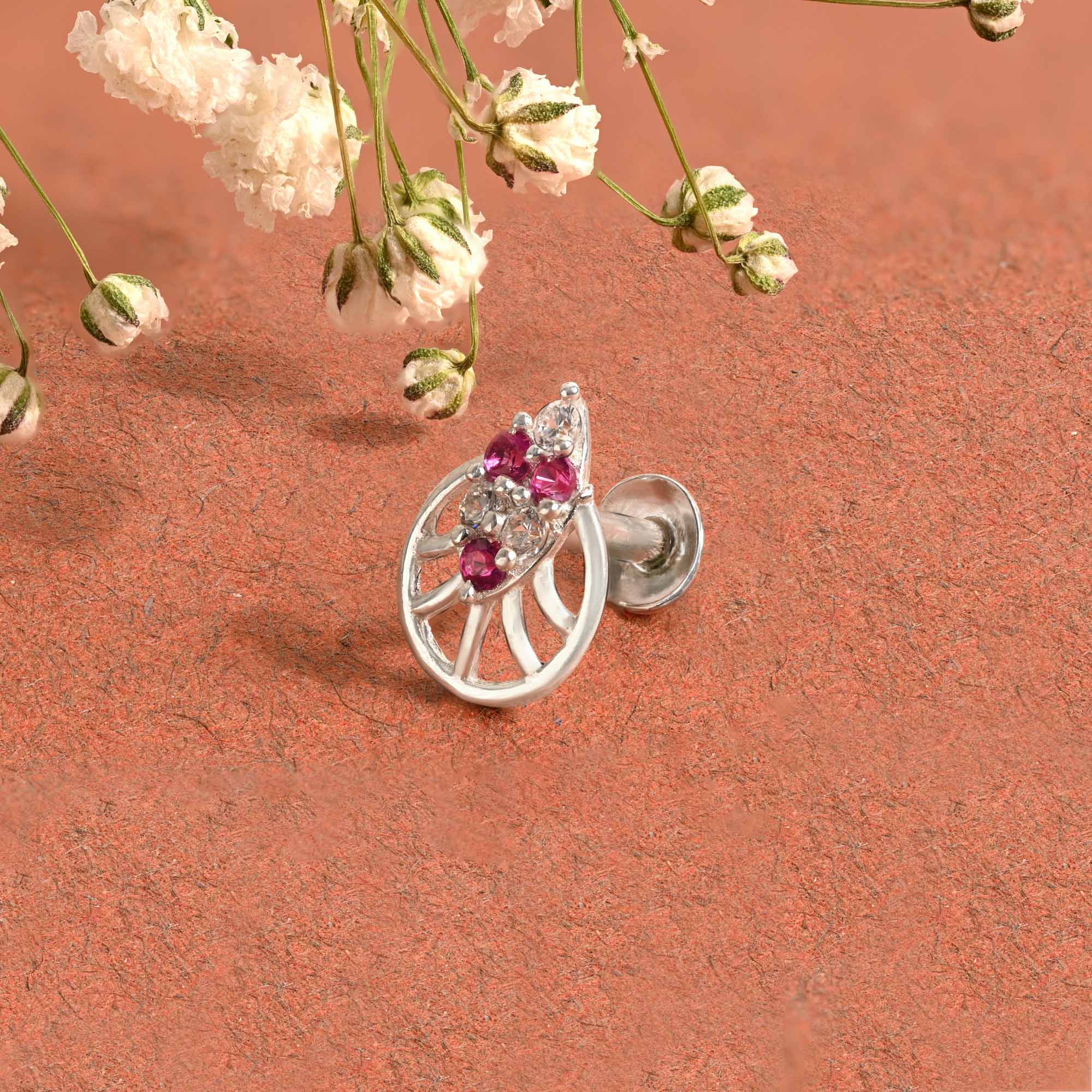 Crest Cluster Silver Nose Pin