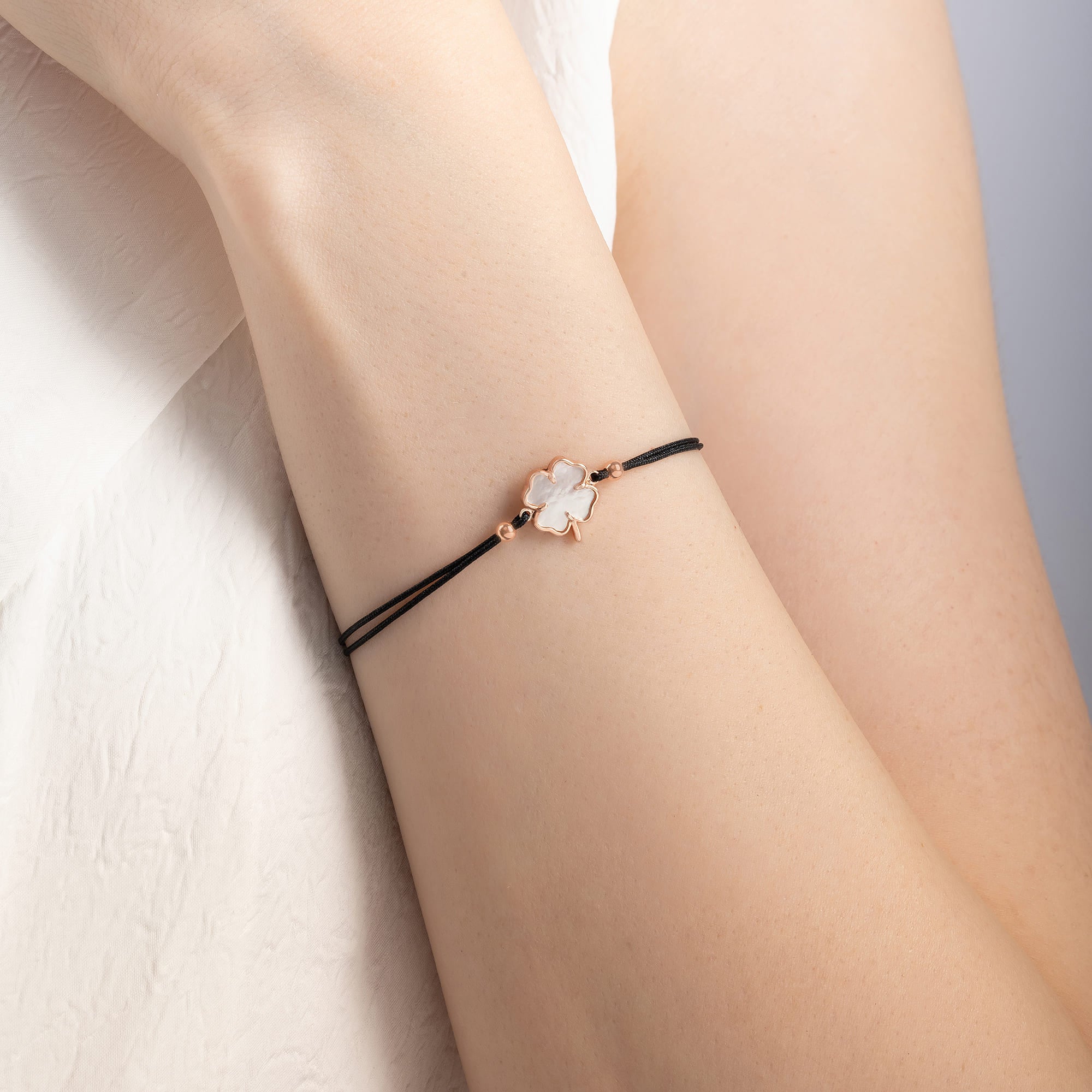 Heart-Shaped Petal Bracelet