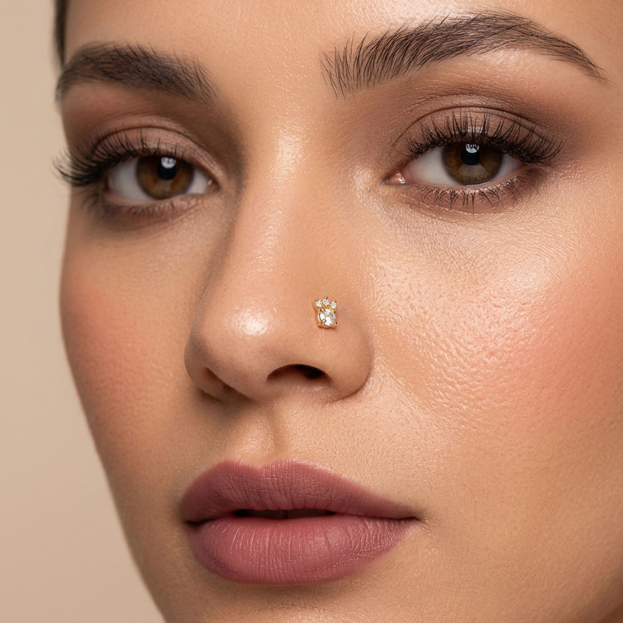 Crown Solitaire Silver Nose Pin