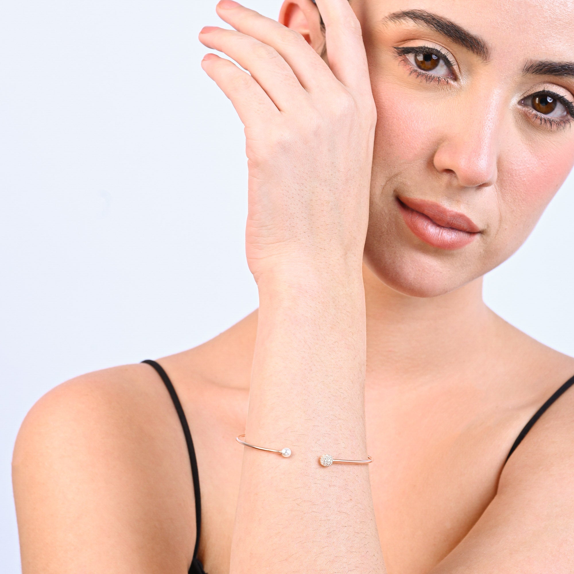 Pearl Orbit Silver Kada