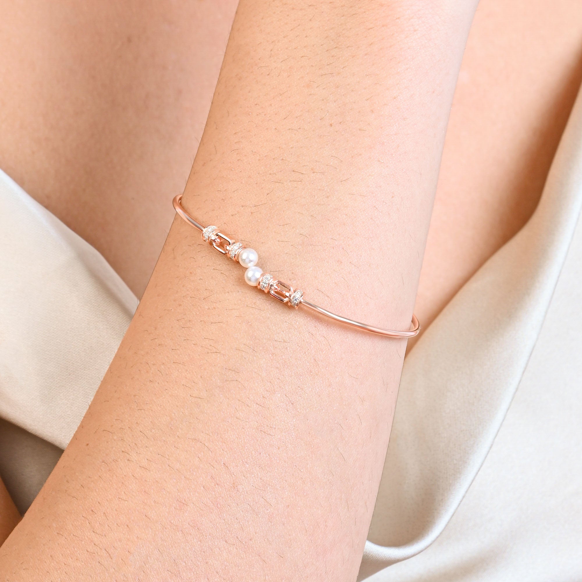 Linked Pearl Silver Kada