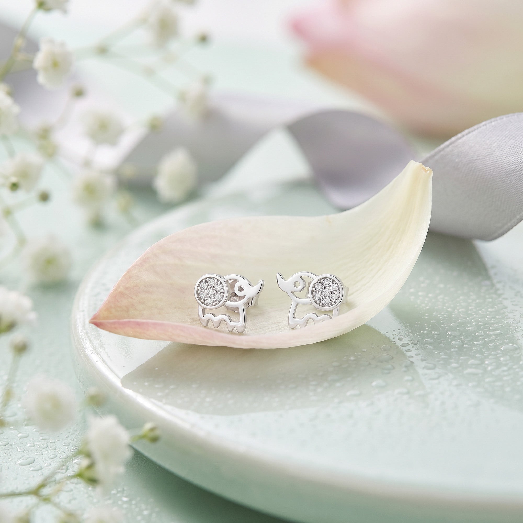 Trunk Sparkle Earrings