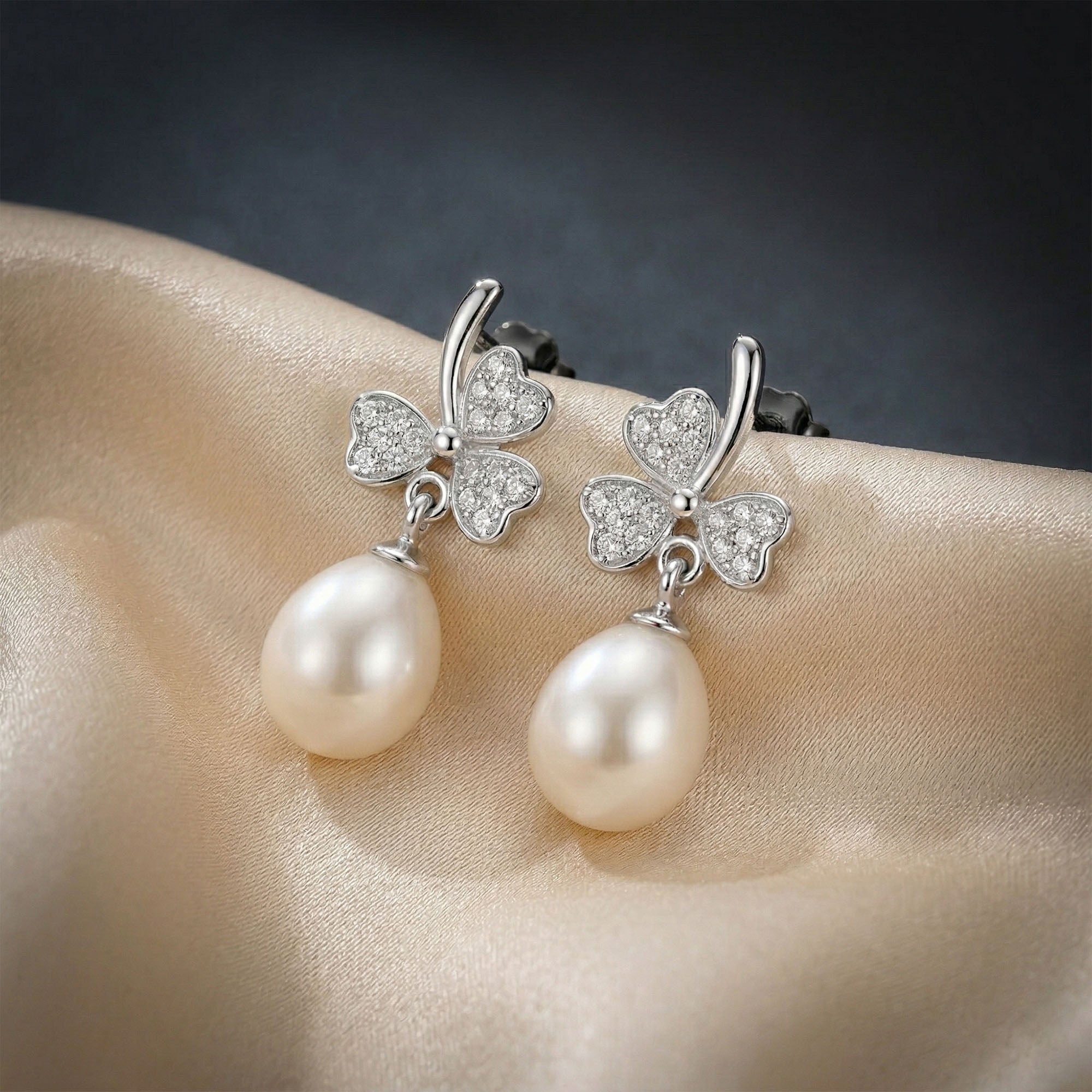 Pearly Clover Drops