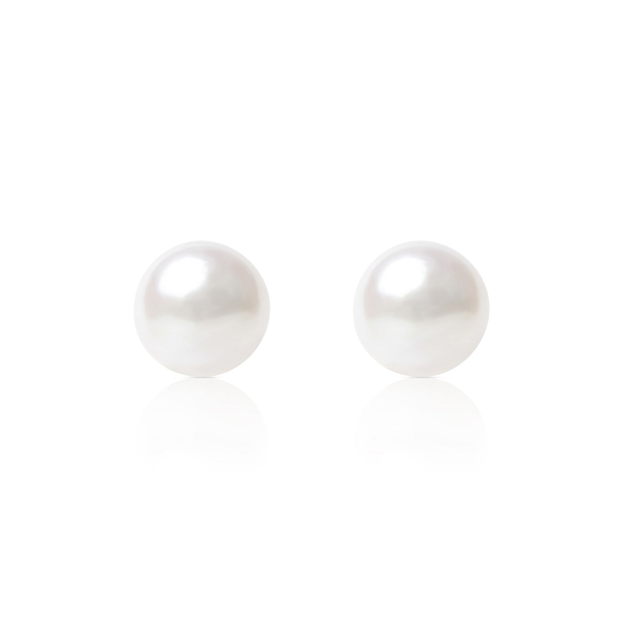 Classic Freshwater Pearl Silver Studs