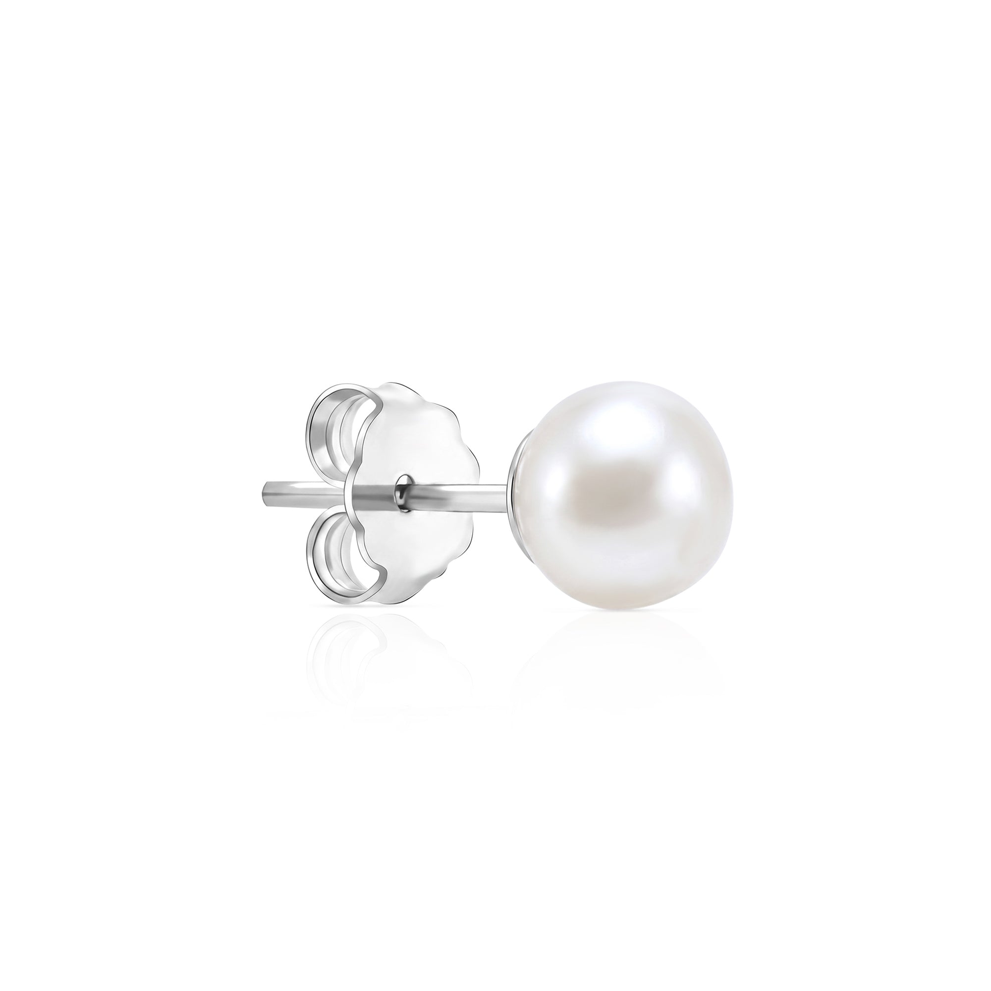 Classic Freshwater Pearl Silver Studs