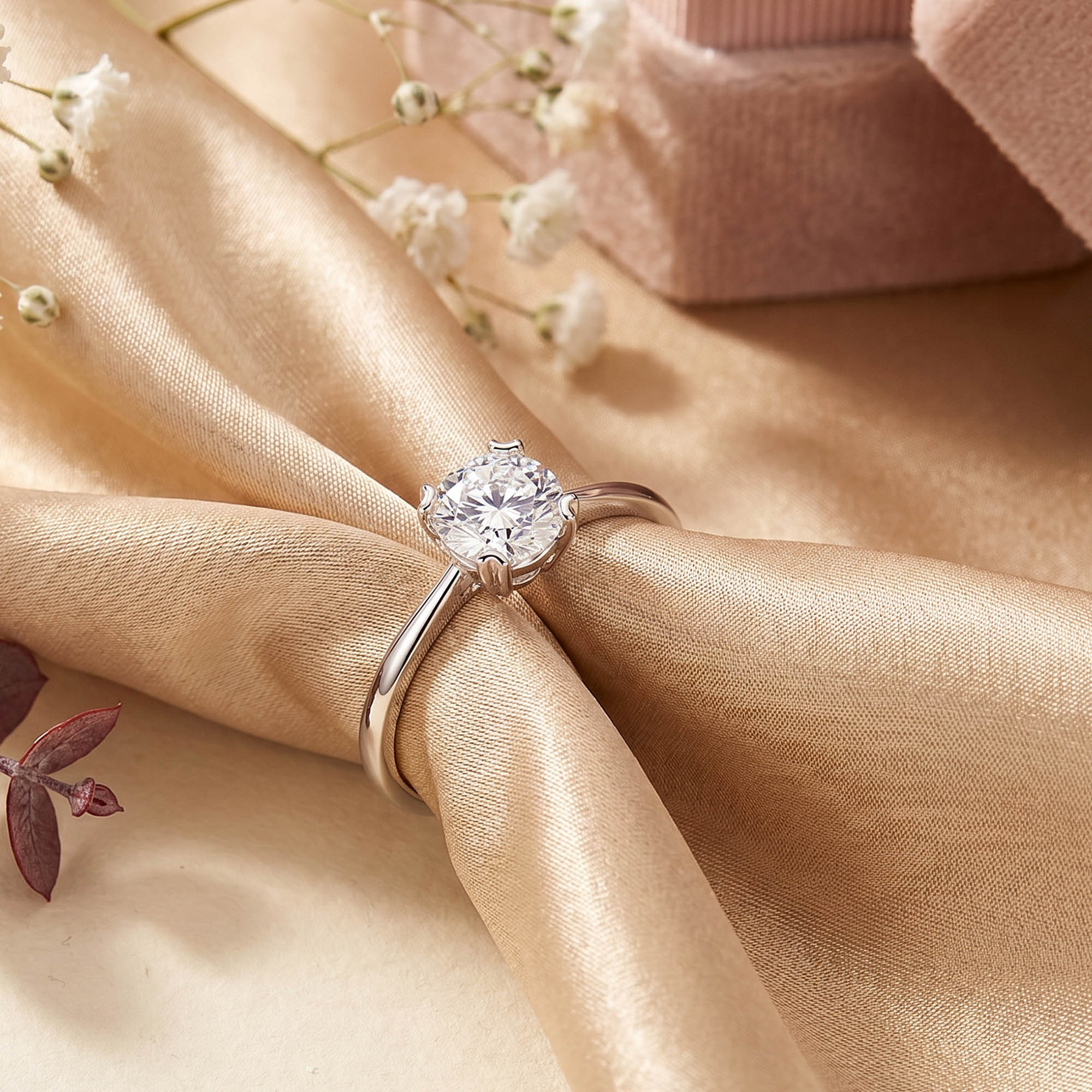 Claw-Set Solitaire Silver Ring