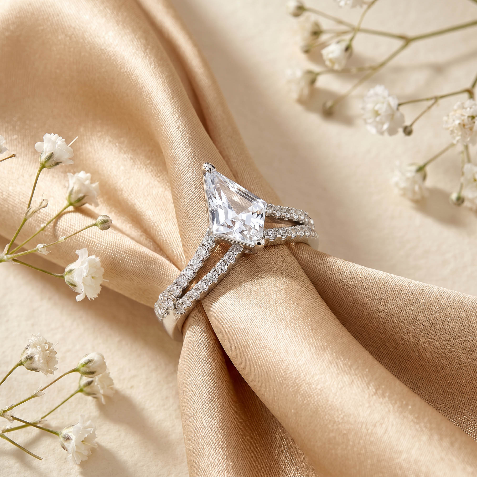 Viora Silver Ring