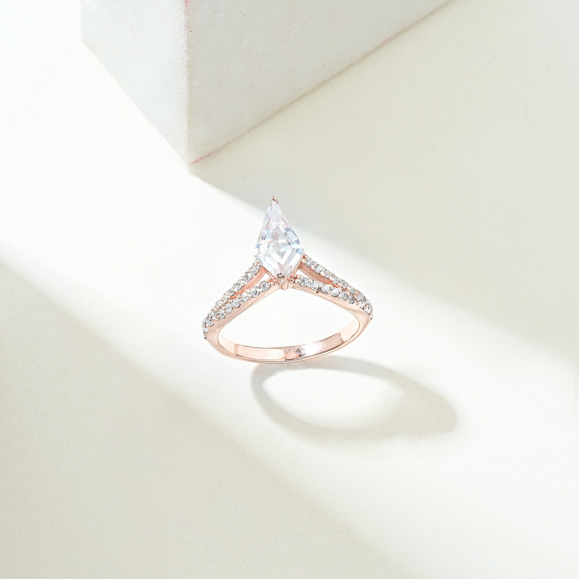 Viora Silver Ring