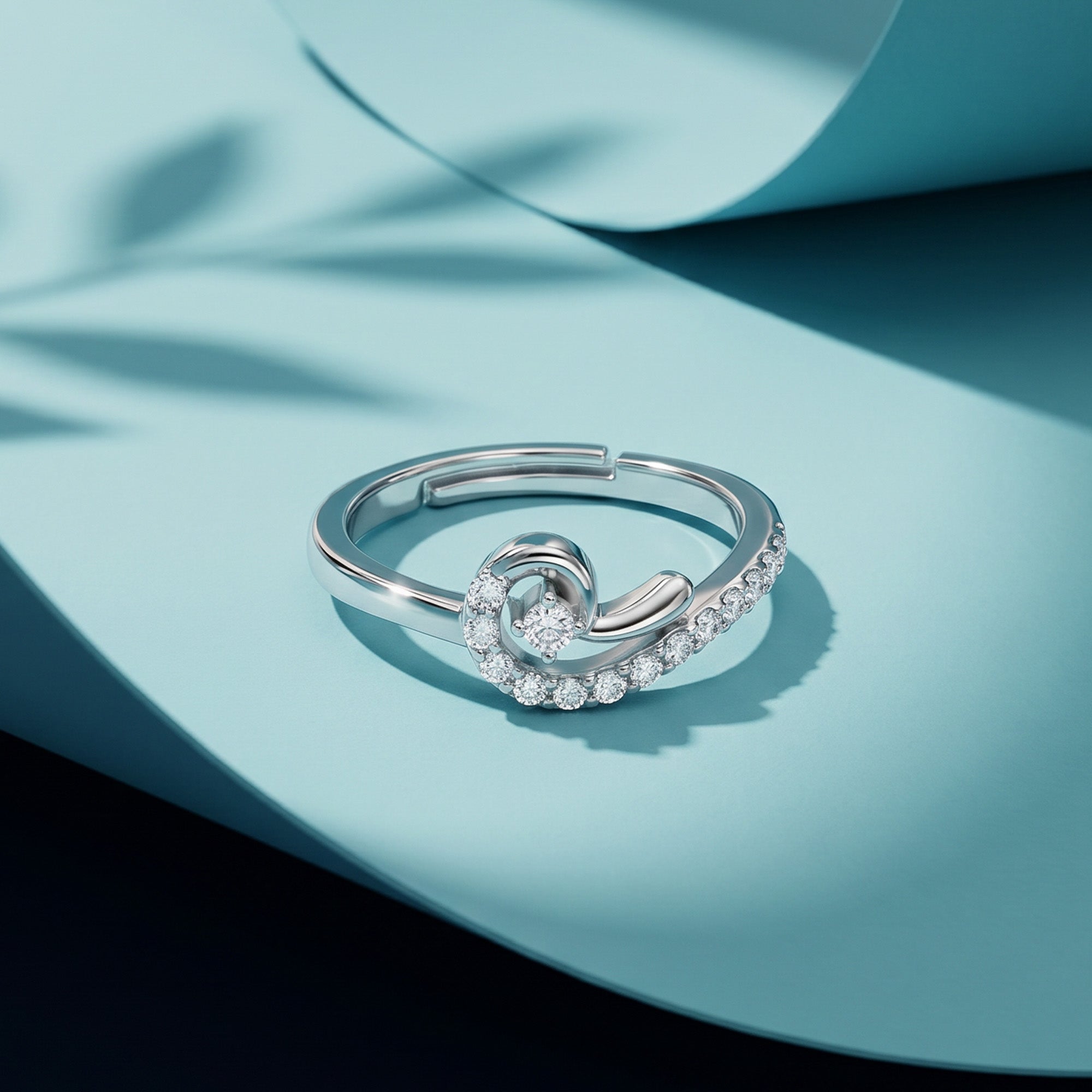 Elaris Silver Ring