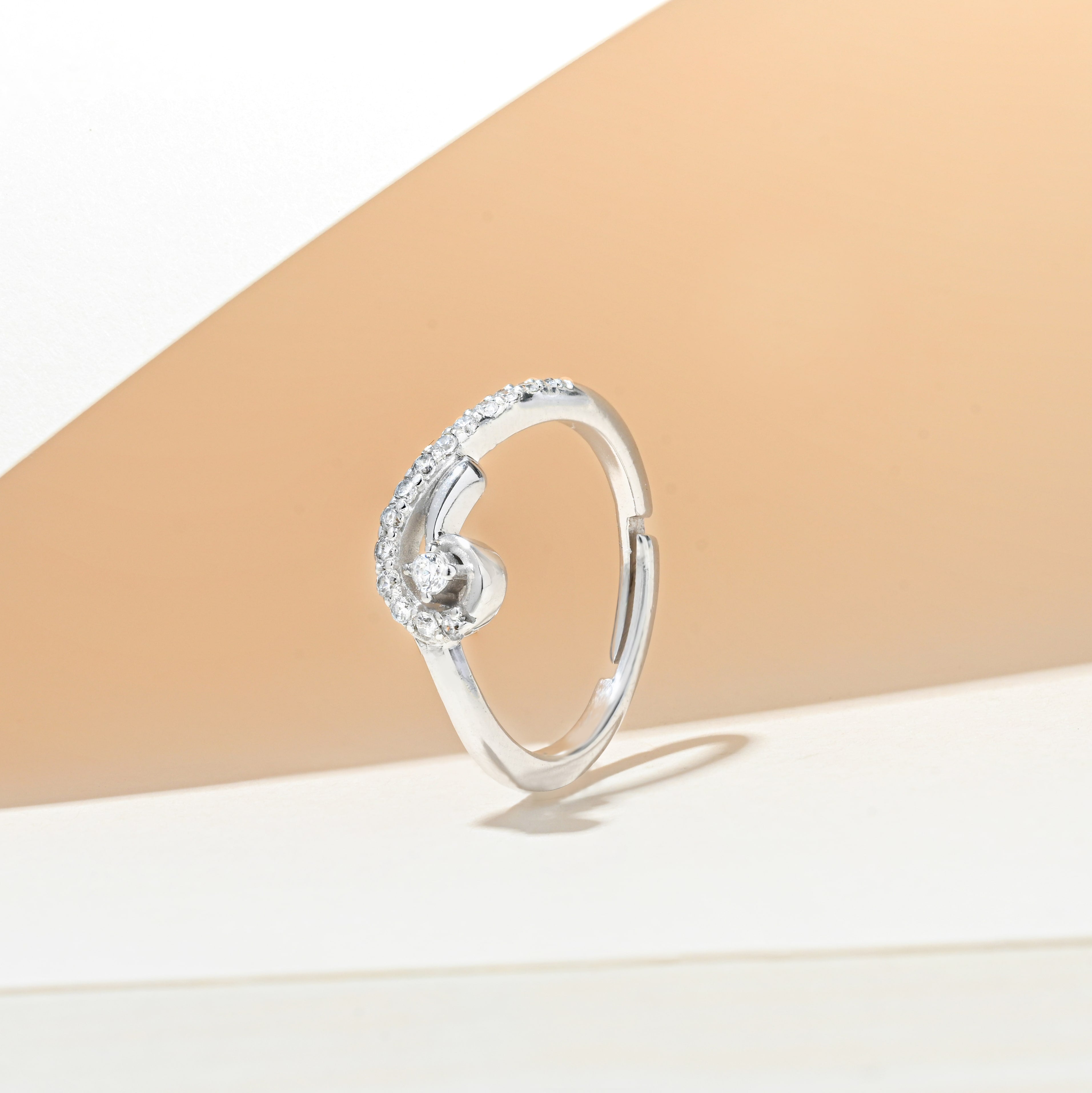 Elaris Silver Ring