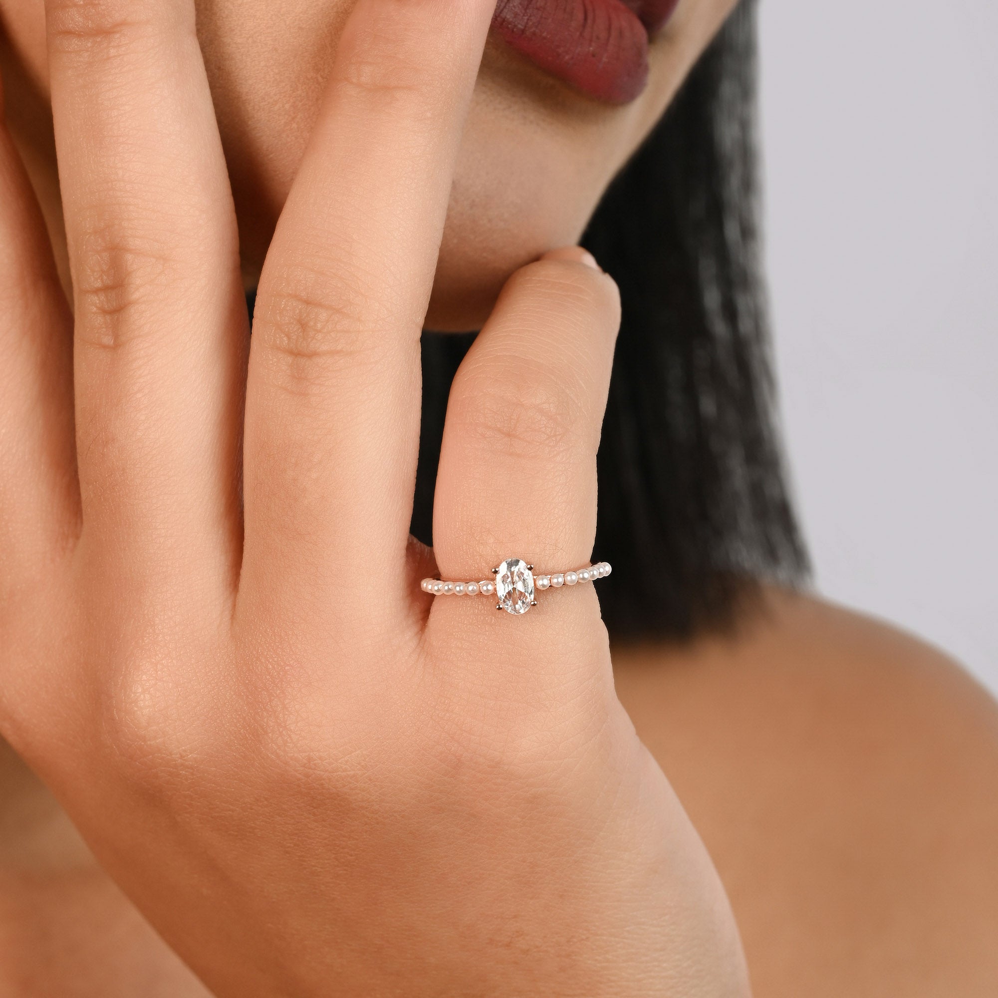 Oval Solitaire Pearl Ring