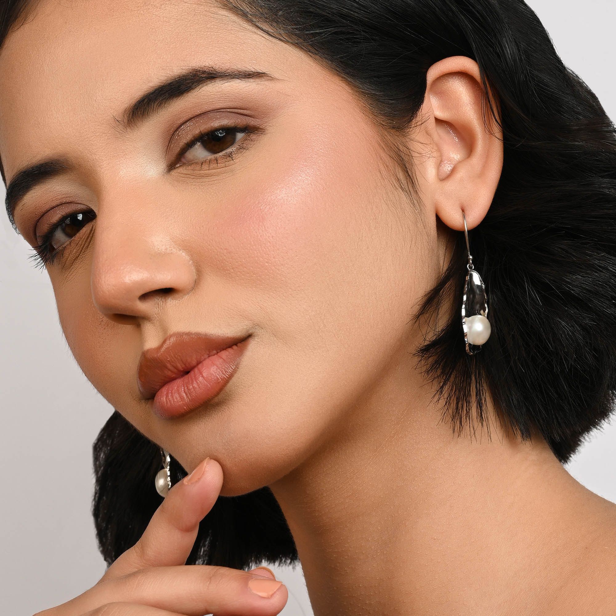 Petal Pearl Earrings
