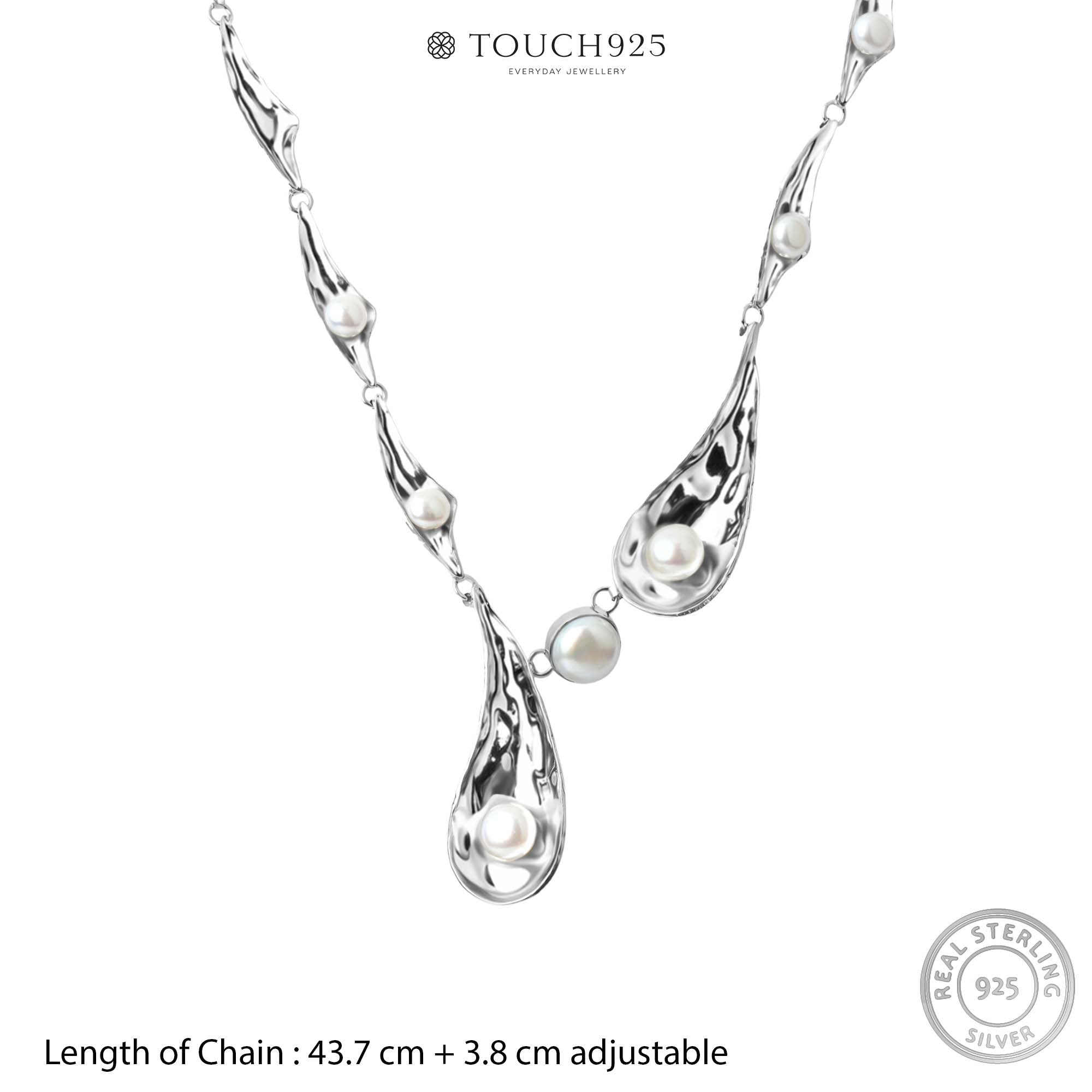 Petal Pearl Necklace