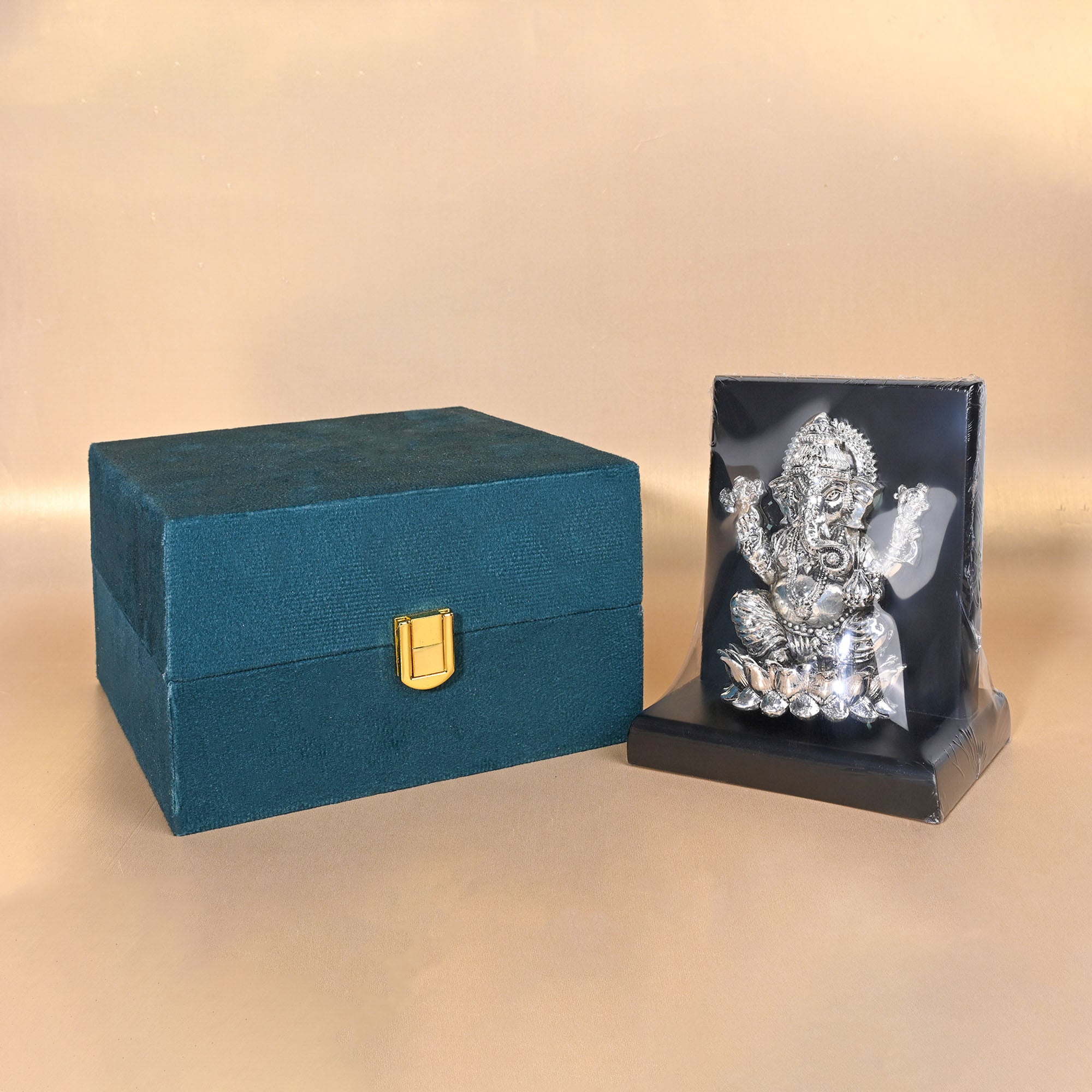 999 Silver Ganesh Ji Decorative Idol