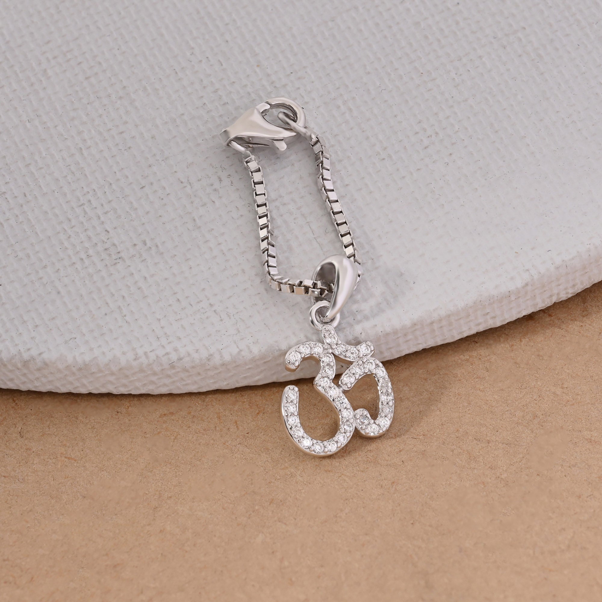 Om Charm