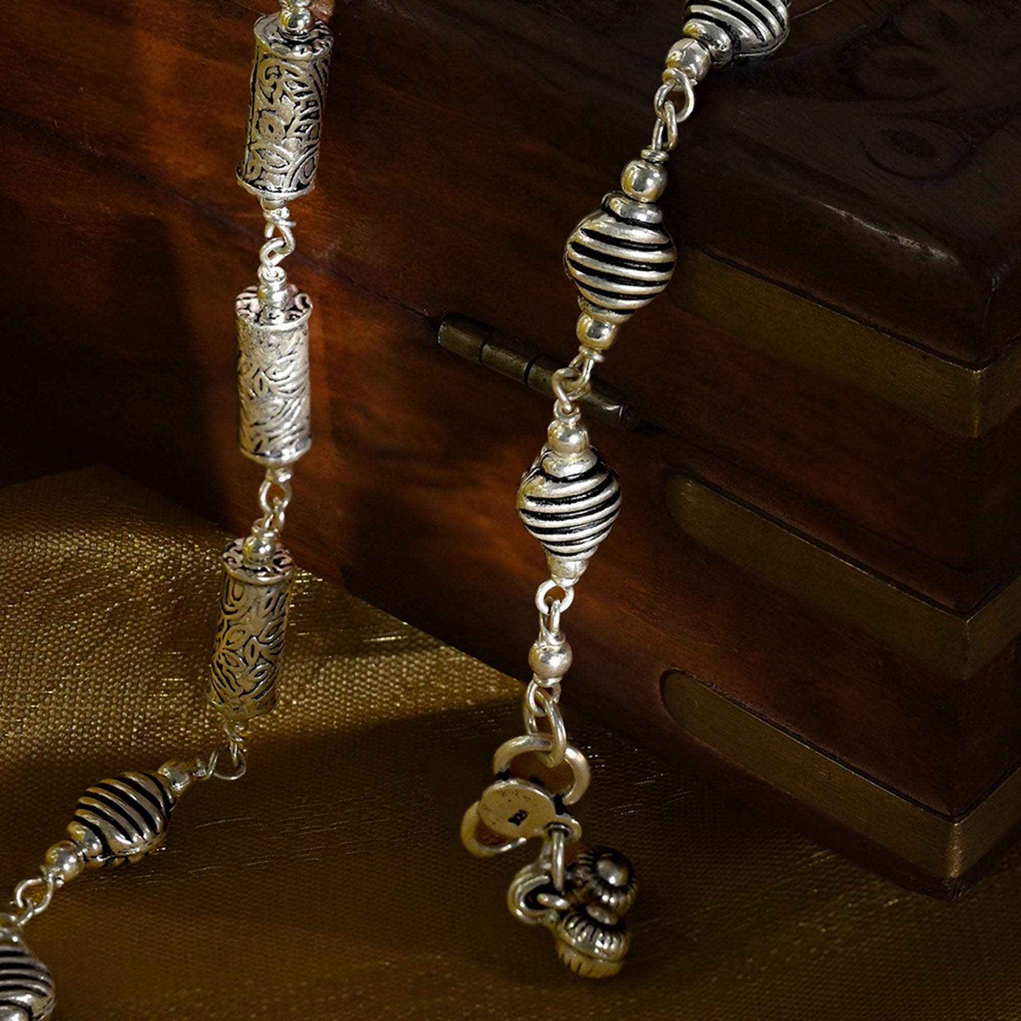 Cylindrical Motifs Silver Anklets