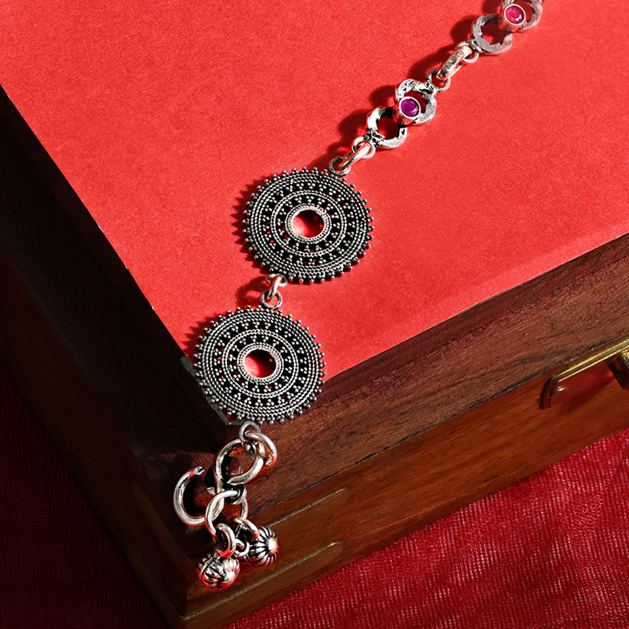 Silver Circular Motif Anklet