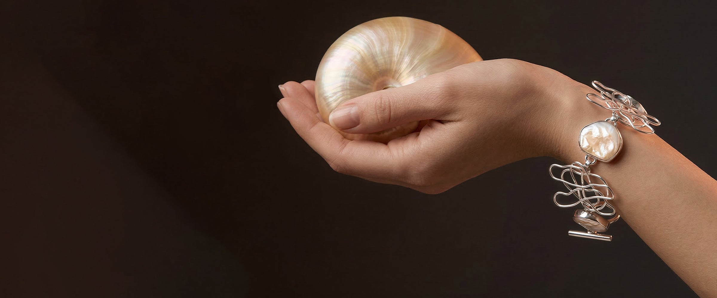 Types of Pearls Explained: Freshwater, Baroque & Mother of Pearl Jewellery