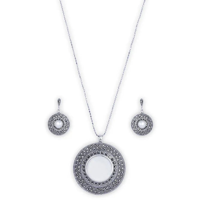 Radiant Orb Elegane Silver Pendant Set - Touch925