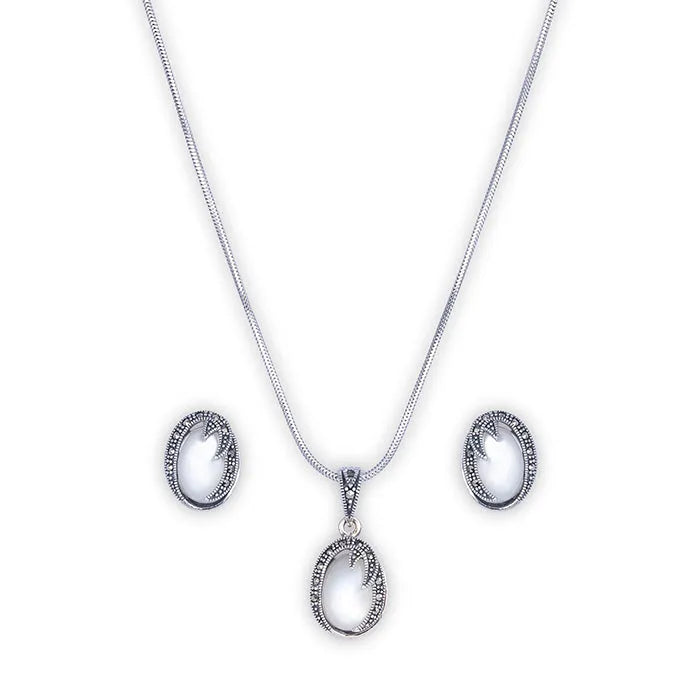 White Stone Oxidized Silver Pendant Set - Touch925