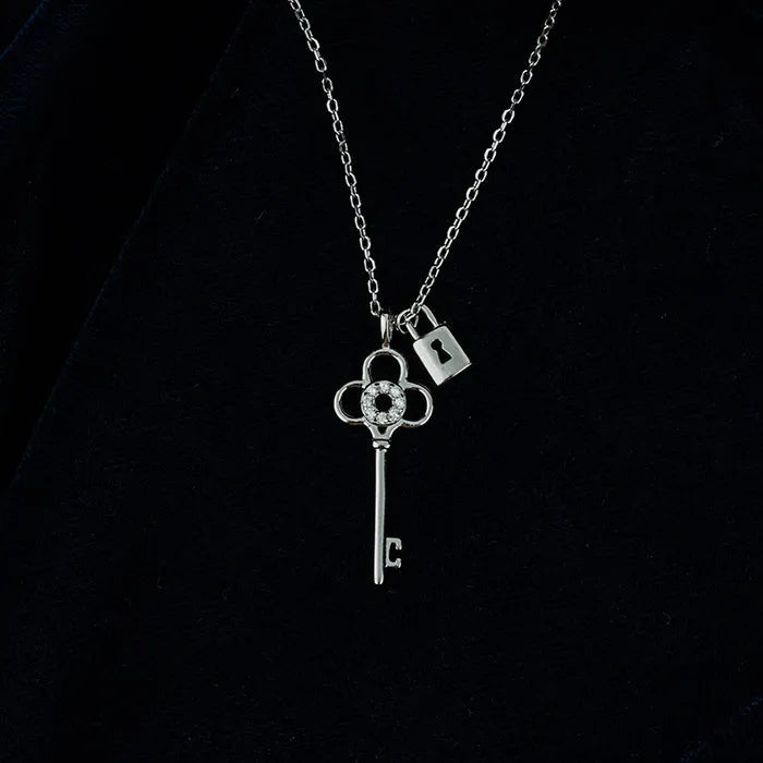 Lock It Up Chain & Pendant - Touch925