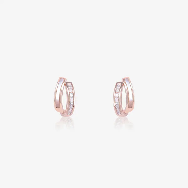 Interlinking Curve Silver Studs