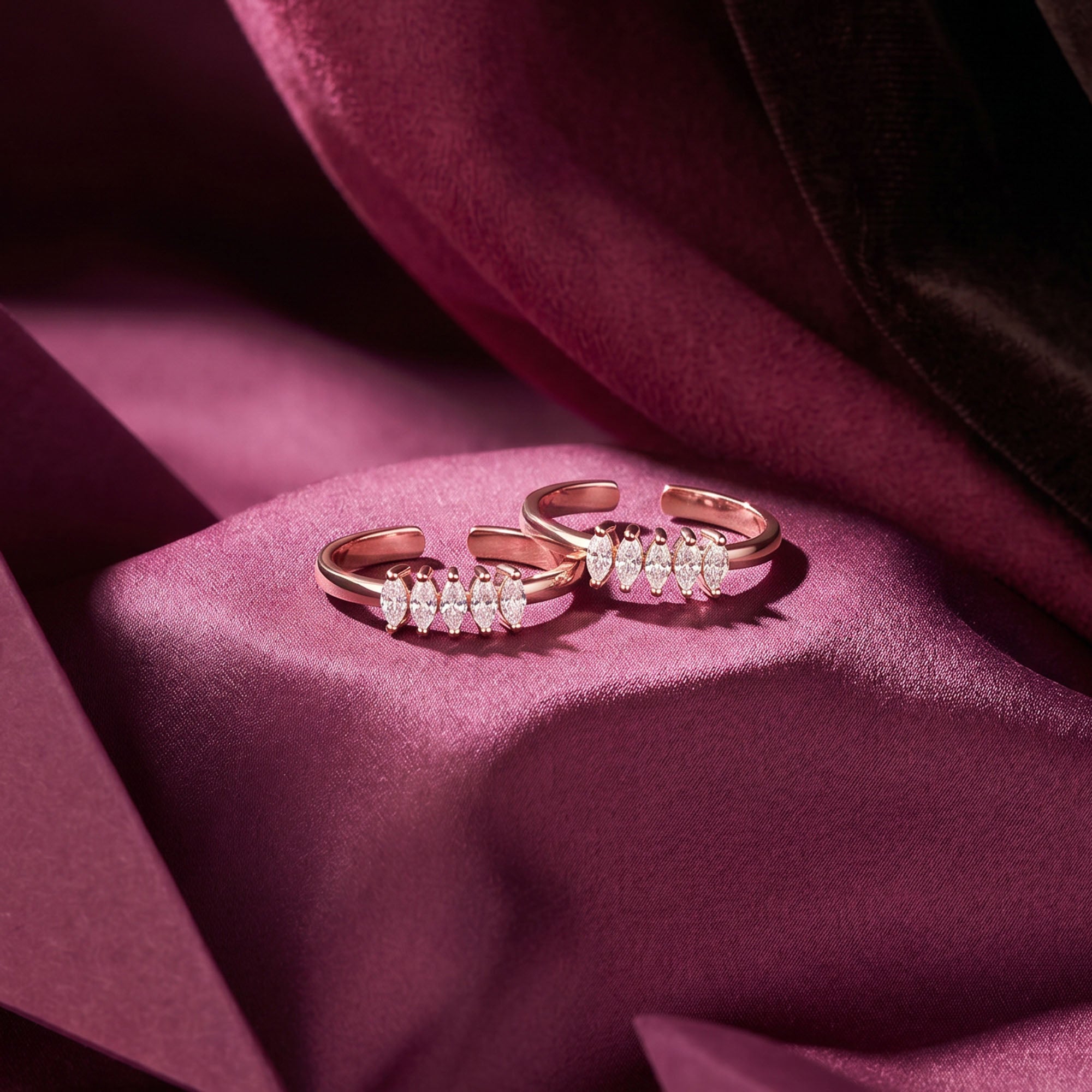 Glint Line Toe Ring