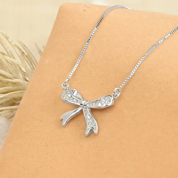 Bow Shaped Necklace