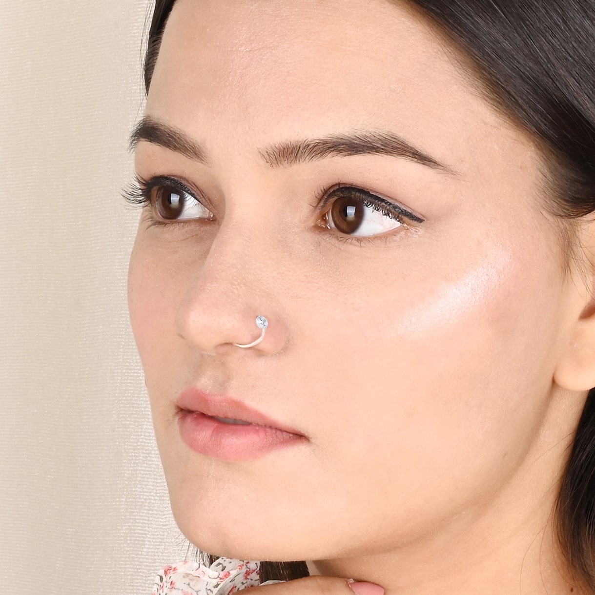 Crystal Shine Nose Pin